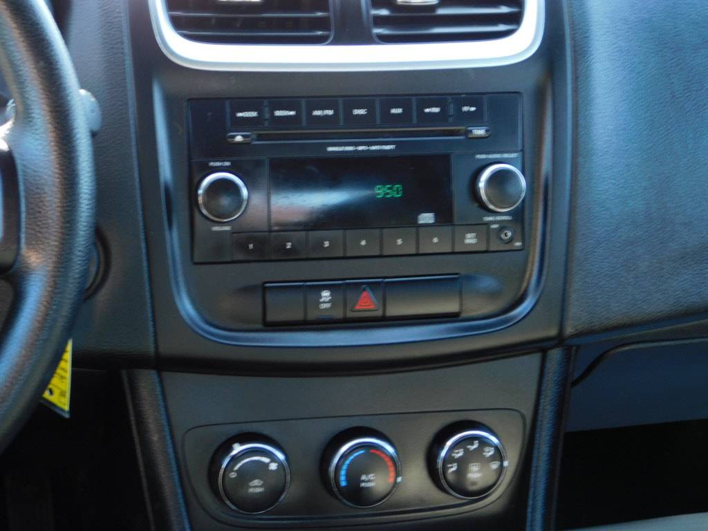 JP Motors Inc DBA Mathison Motors - Used vehicle - Sedan DODGE AVENGER 2013