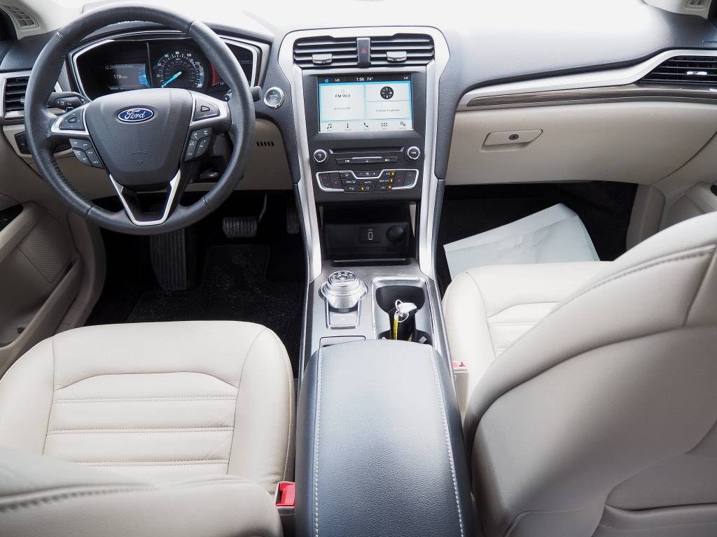 JP Motors Inc DBA Mathison Motors - Used vehicle - Sedan FORD FUSION 2017