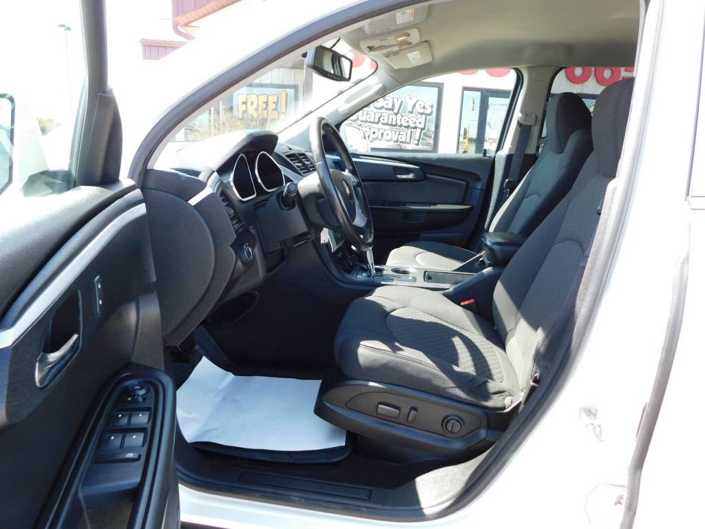 JP Motors Inc DBA Mathison Motors - Used vehicle - SUV CHEVROLET TRAVERSE 2011