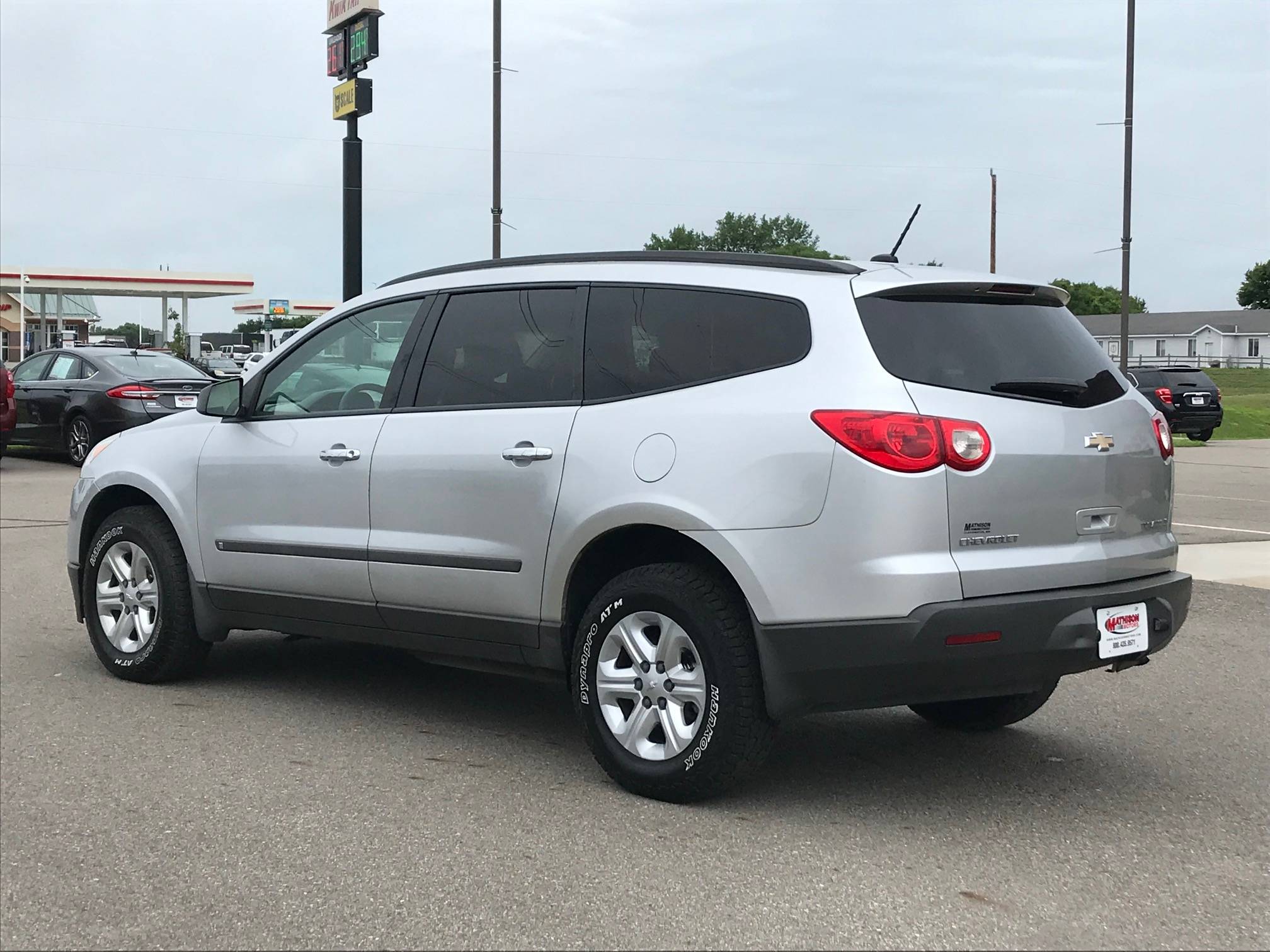 JP Motors Inc DBA Mathison Motors - Used vehicle - SUV CHEVROLET TRAVERSE 2010