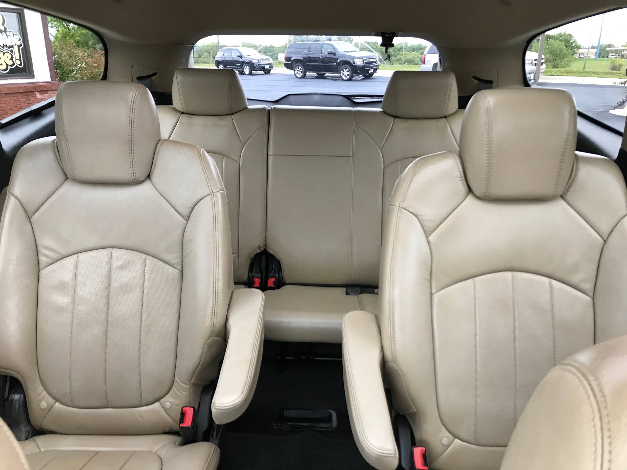 JP Motors Inc DBA Mathison Motors - Used vehicle - SUV CHEVROLET TRAVERSE 2010