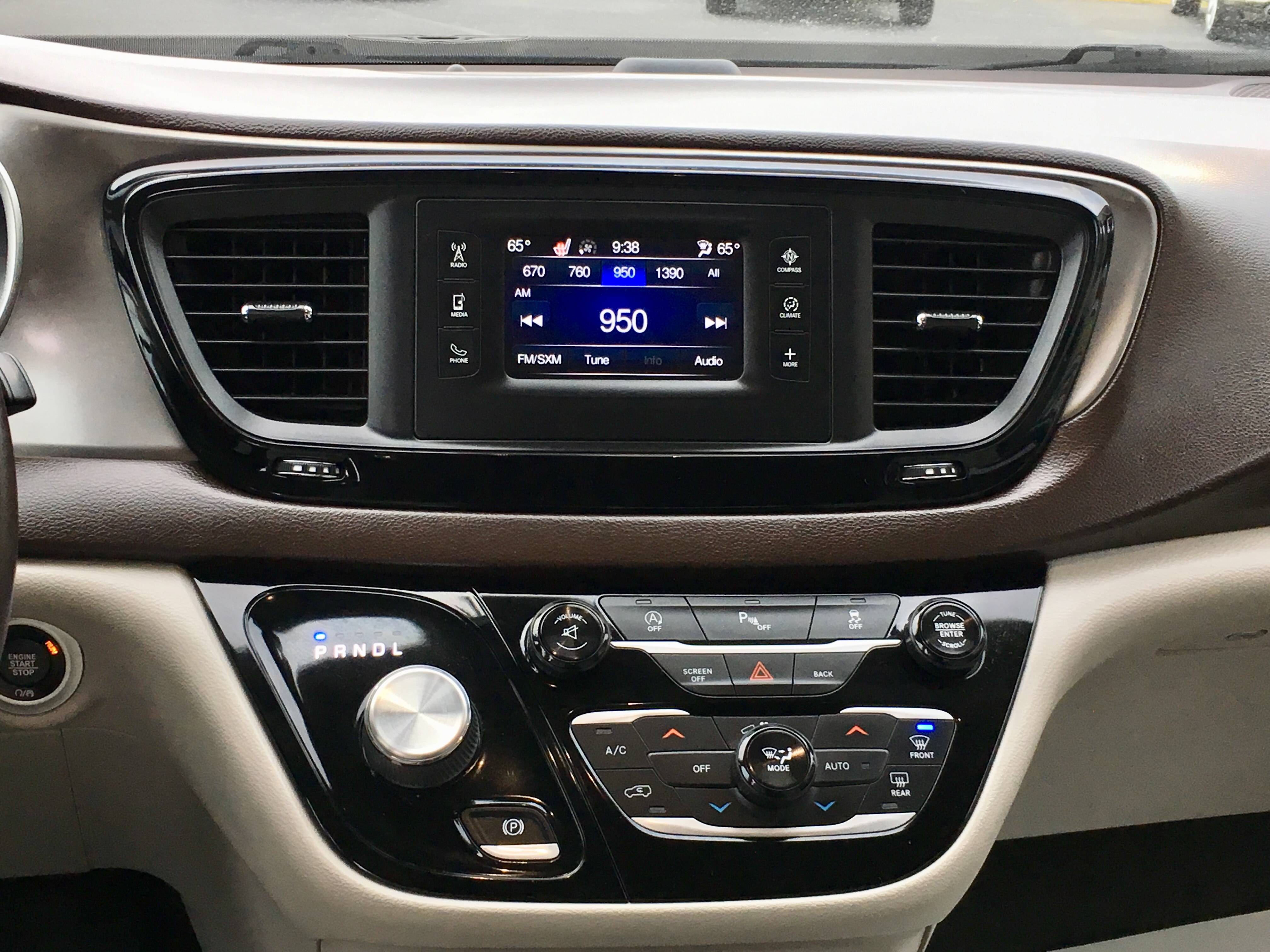 JP Motors Inc DBA Mathison Motors - Used vehicle - Passenger Van CHRYSLER PACIFICA 2017