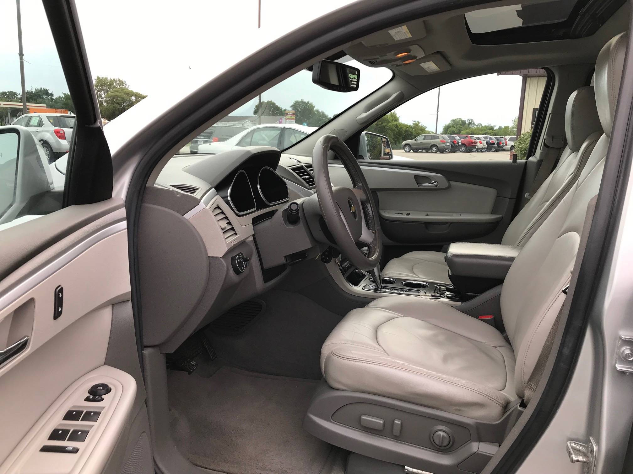 JP Motors Inc DBA Mathison Motors - Used vehicle - SUV Chevrolet Traverse 2010