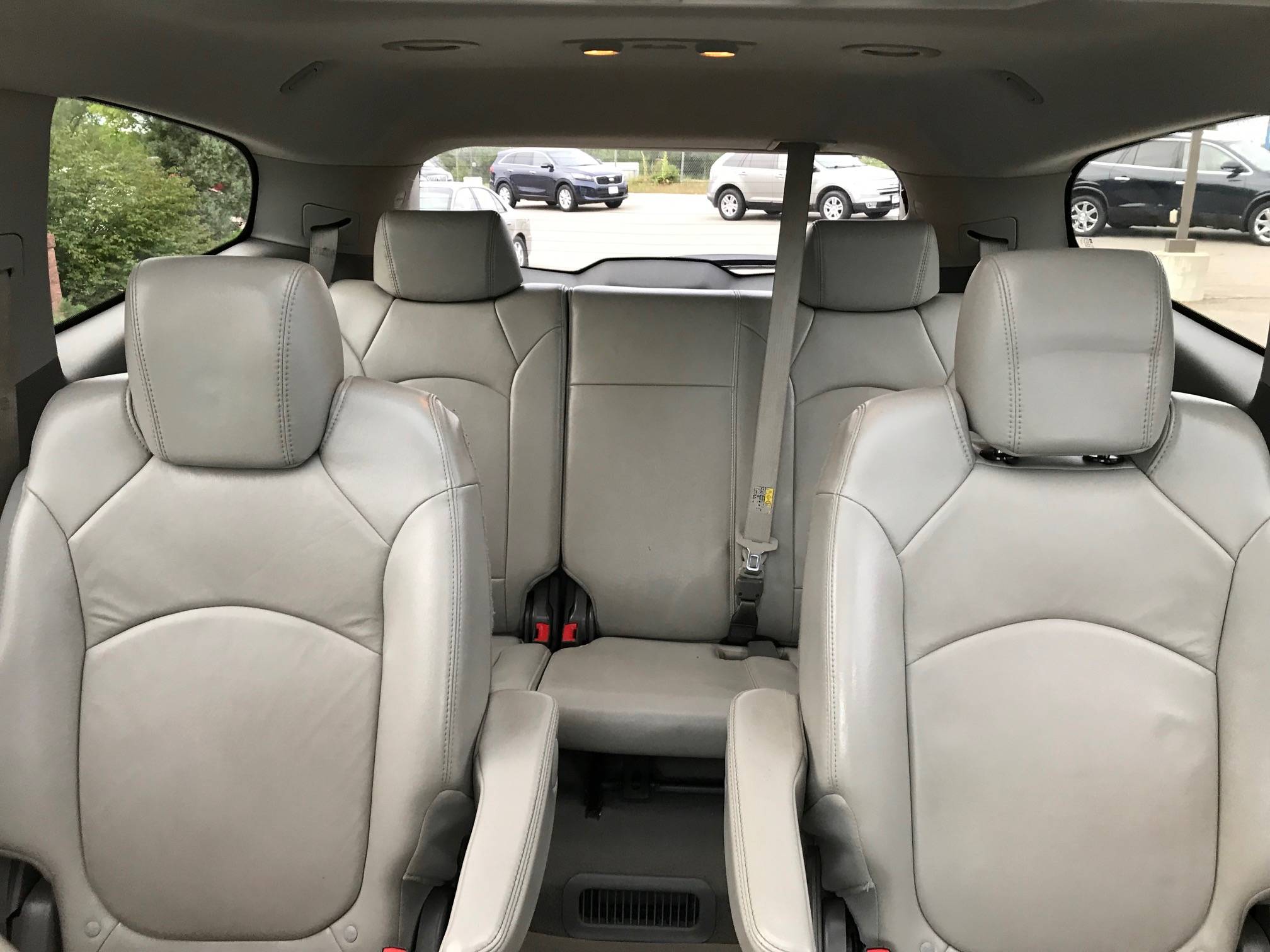 JP Motors Inc DBA Mathison Motors - Used vehicle - SUV Chevrolet Traverse 2010