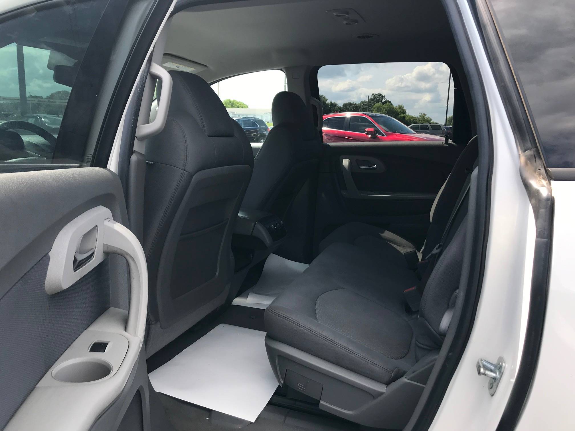 JP Motors Inc DBA Mathison Motors - Used vehicle - AWD 4dr LS CHEVROLET TRAVERSE 2011