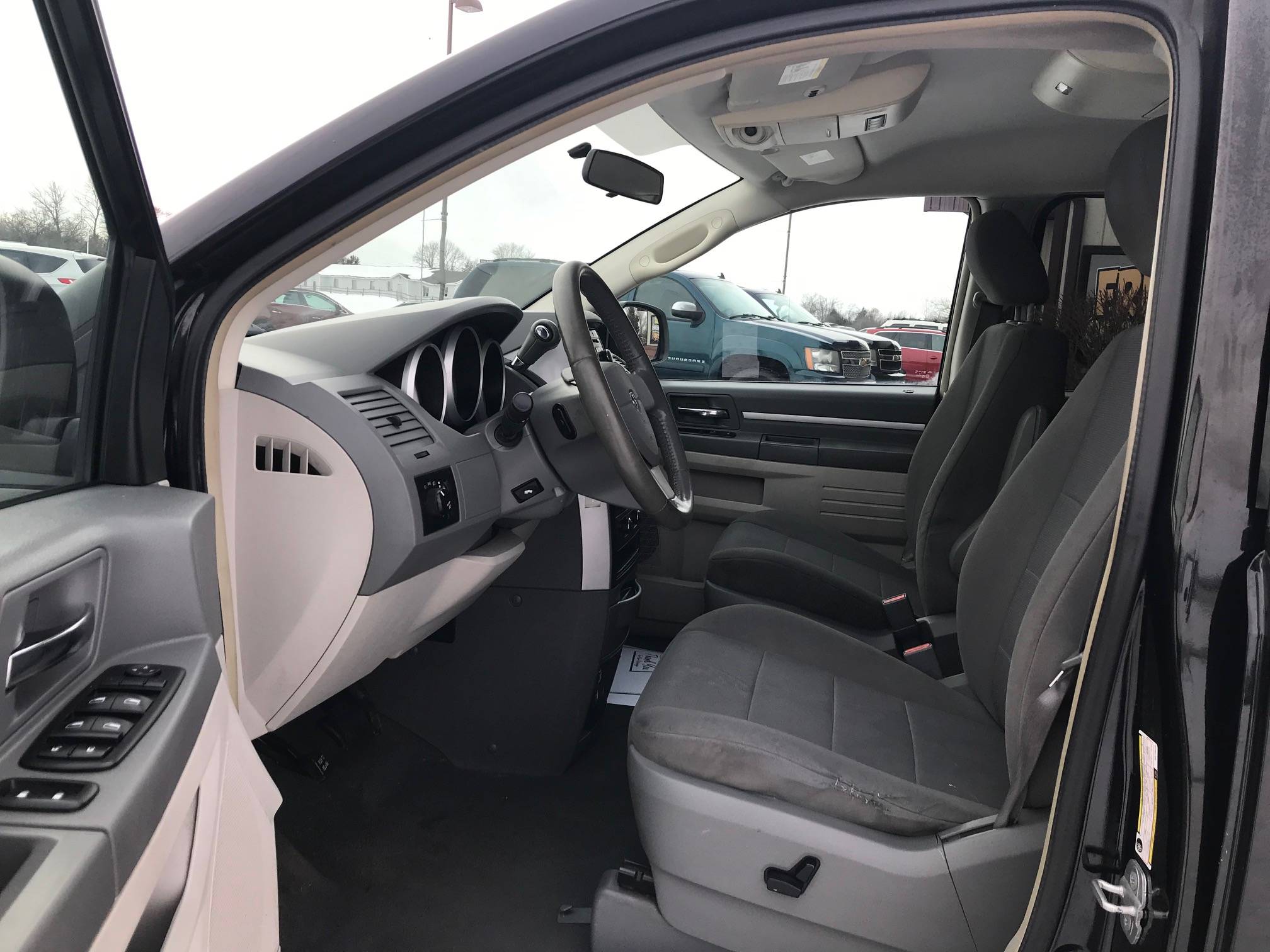 JP Motors Inc DBA Mathison Motors - Used vehicle - Passenger Van Dodge Grand Caravan 2008