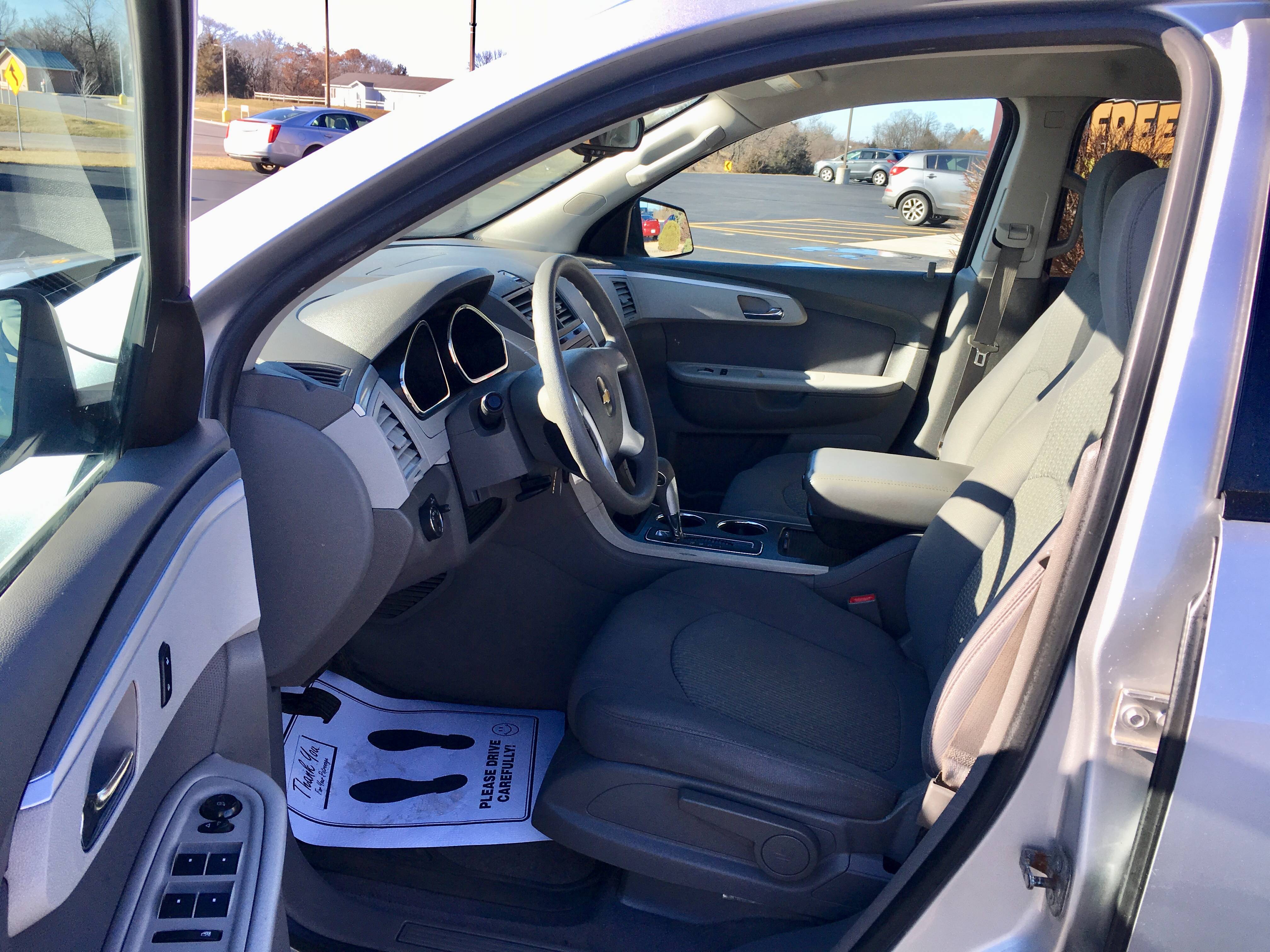 JP Motors Inc DBA Mathison Motors - Used vehicle - SUV Chevrolet Traverse 2010