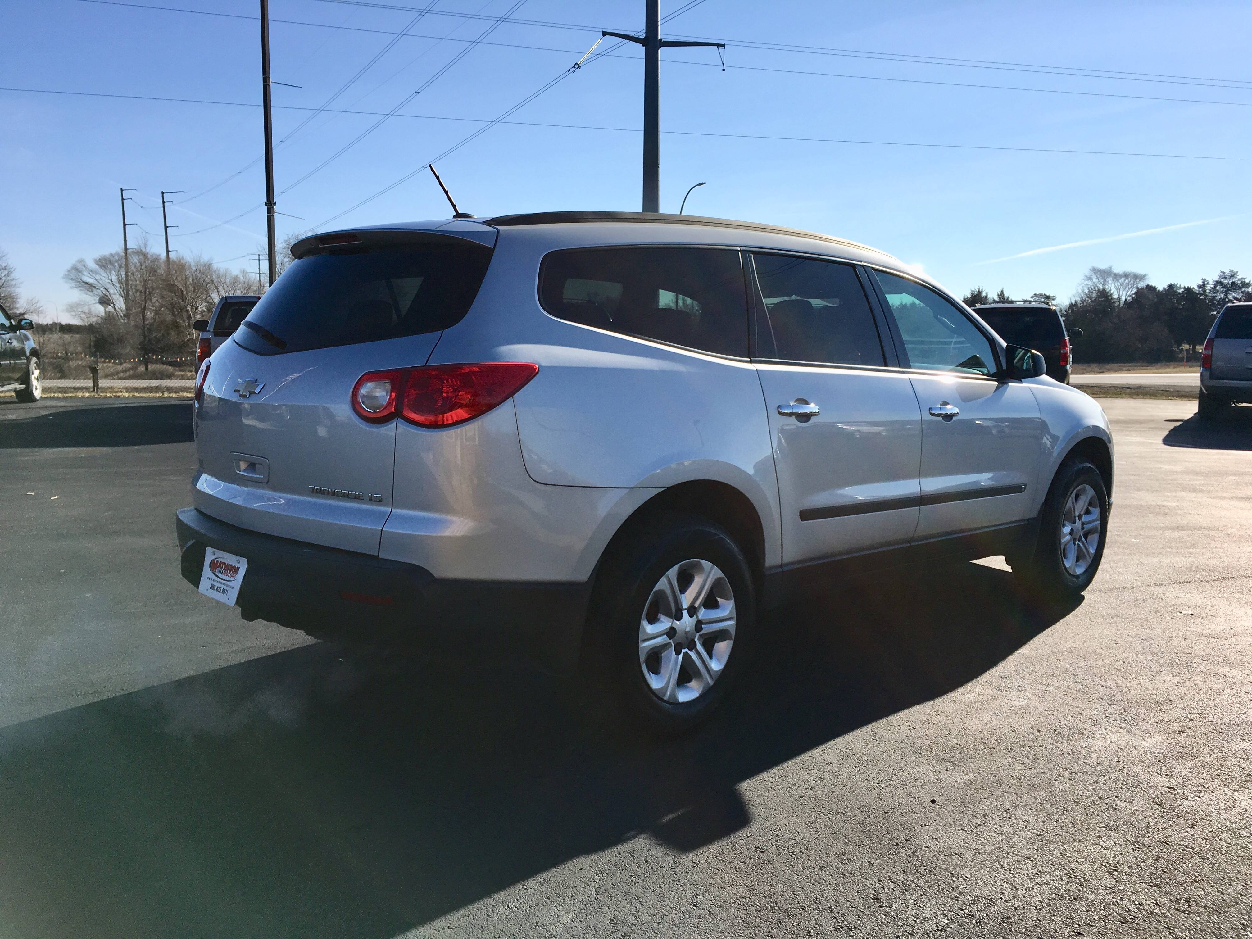 JP Motors Inc DBA Mathison Motors - Used vehicle - SUV Chevrolet Traverse 2010