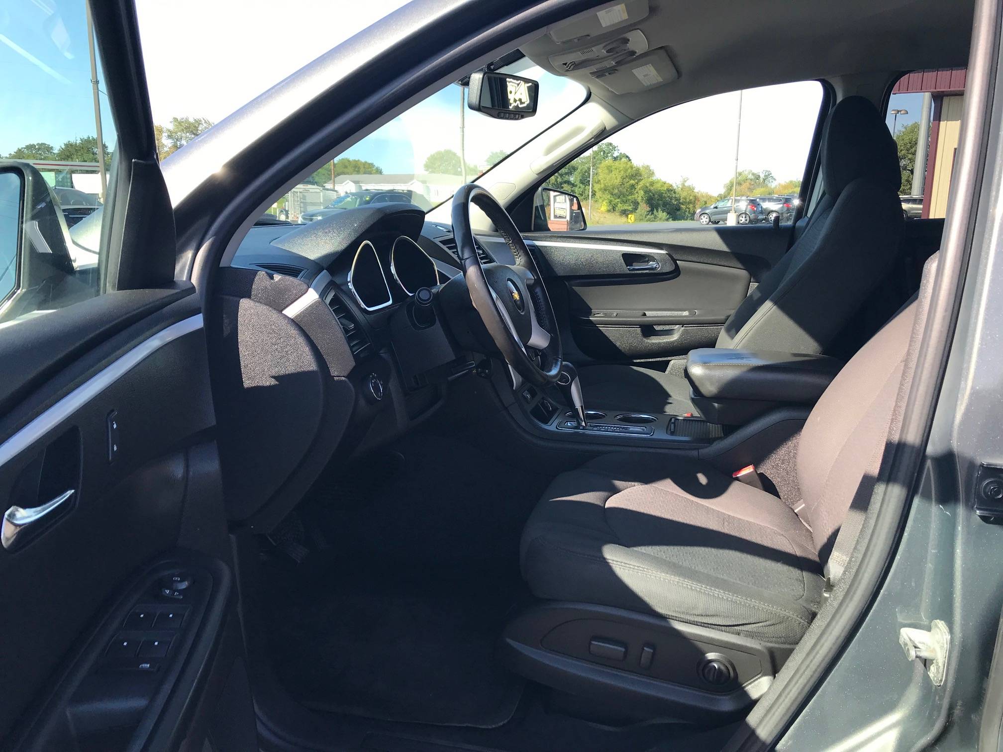 JP Motors Inc DBA Mathison Motors - Used vehicle - SUV Chevrolet Traverse 2011