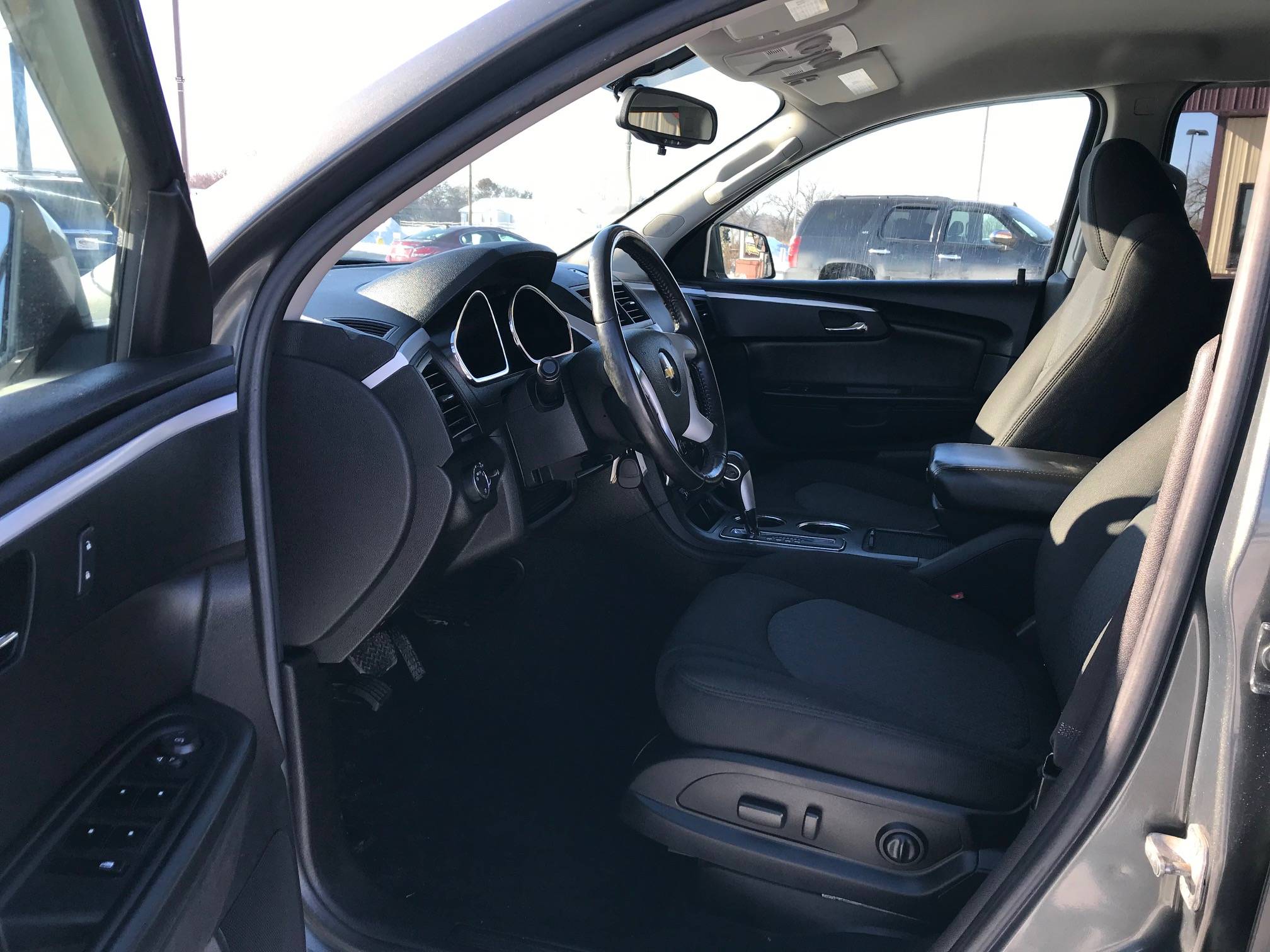 JP Motors Inc DBA Mathison Motors - Used vehicle - SUV Chevrolet Traverse 2011