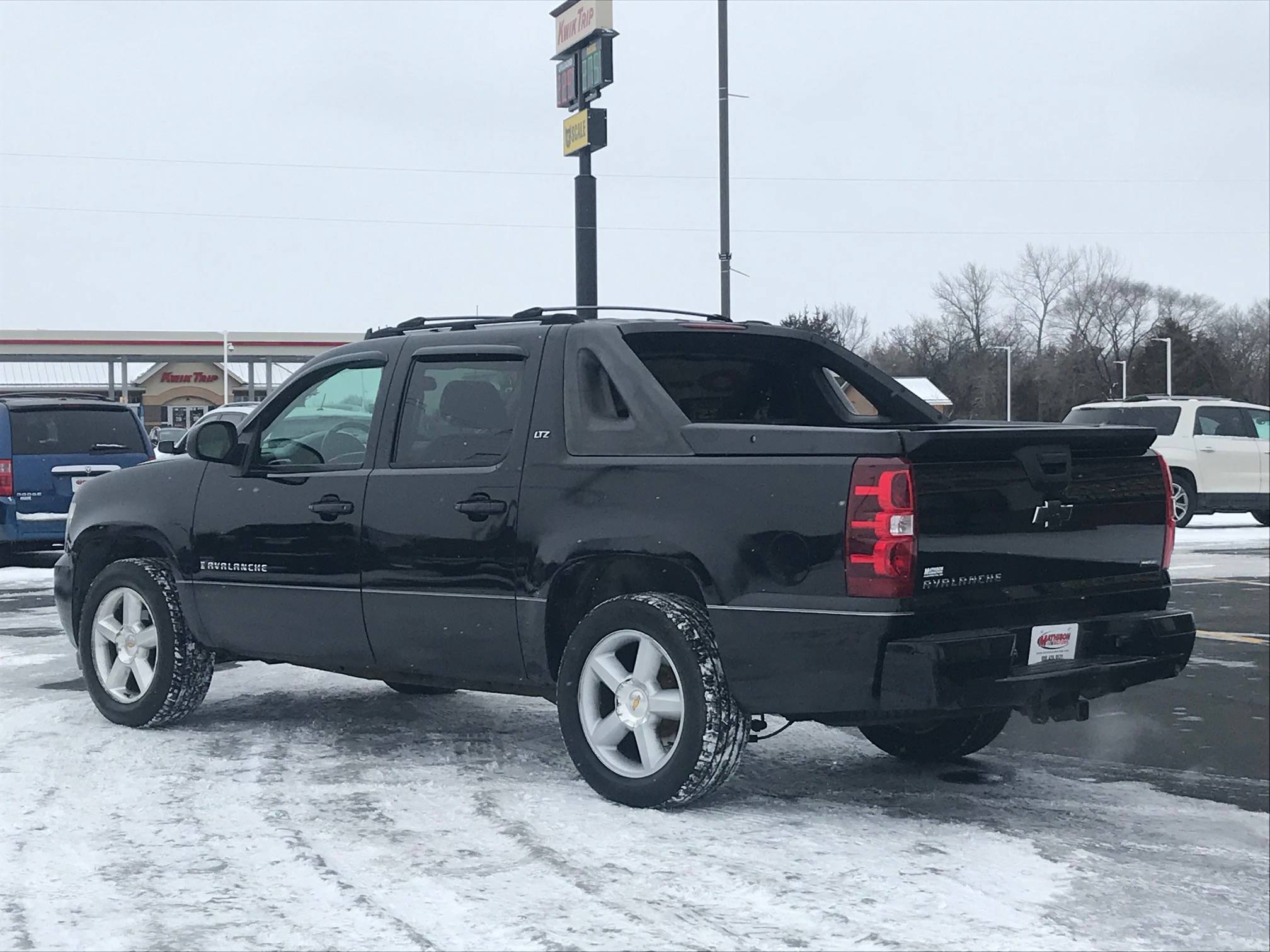 JP Motors Inc DBA Mathison Motors - Used vehicle - Truck Chevrolet Avalanche 2007