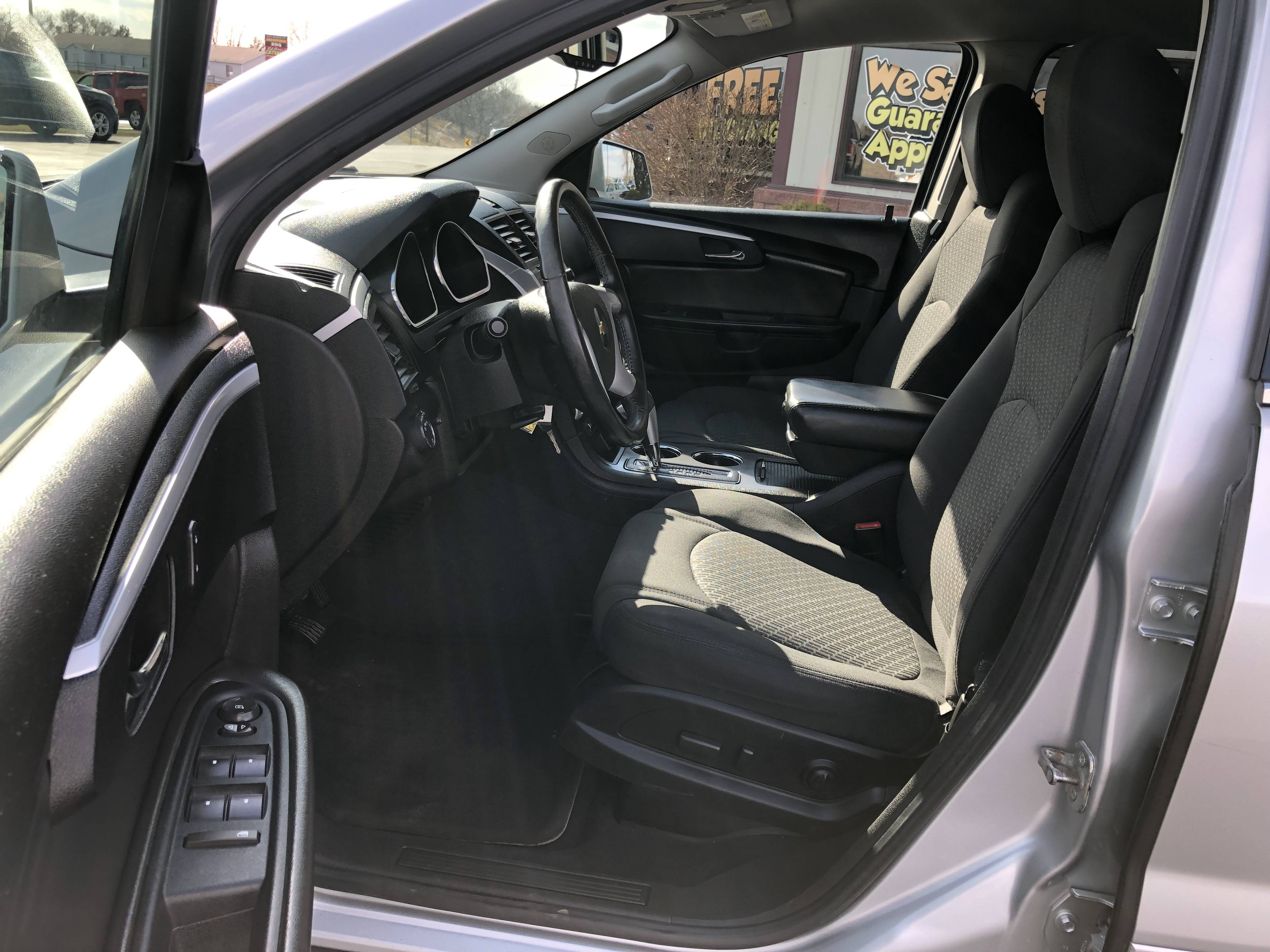 JP Motors Inc DBA Mathison Motors - Used vehicle - SUV Chevrolet Traverse 2011