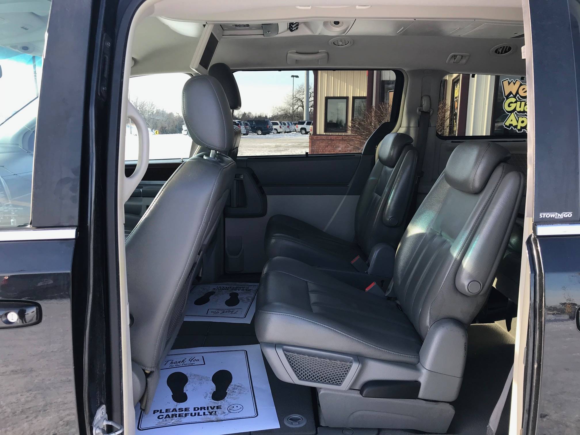 JP Motors Inc DBA Mathison Motors - Used vehicle - Passenger Van CHRYSLER TOWN AND COUNTRY 2010