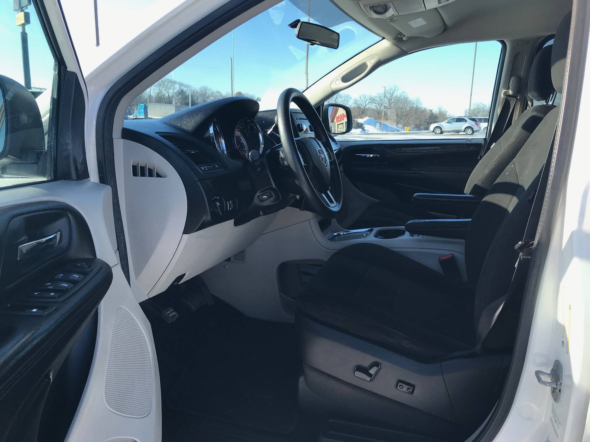 JP Motors Inc DBA Mathison Motors - Used vehicle - Passenger Van Dodge Grand Caravan 2013