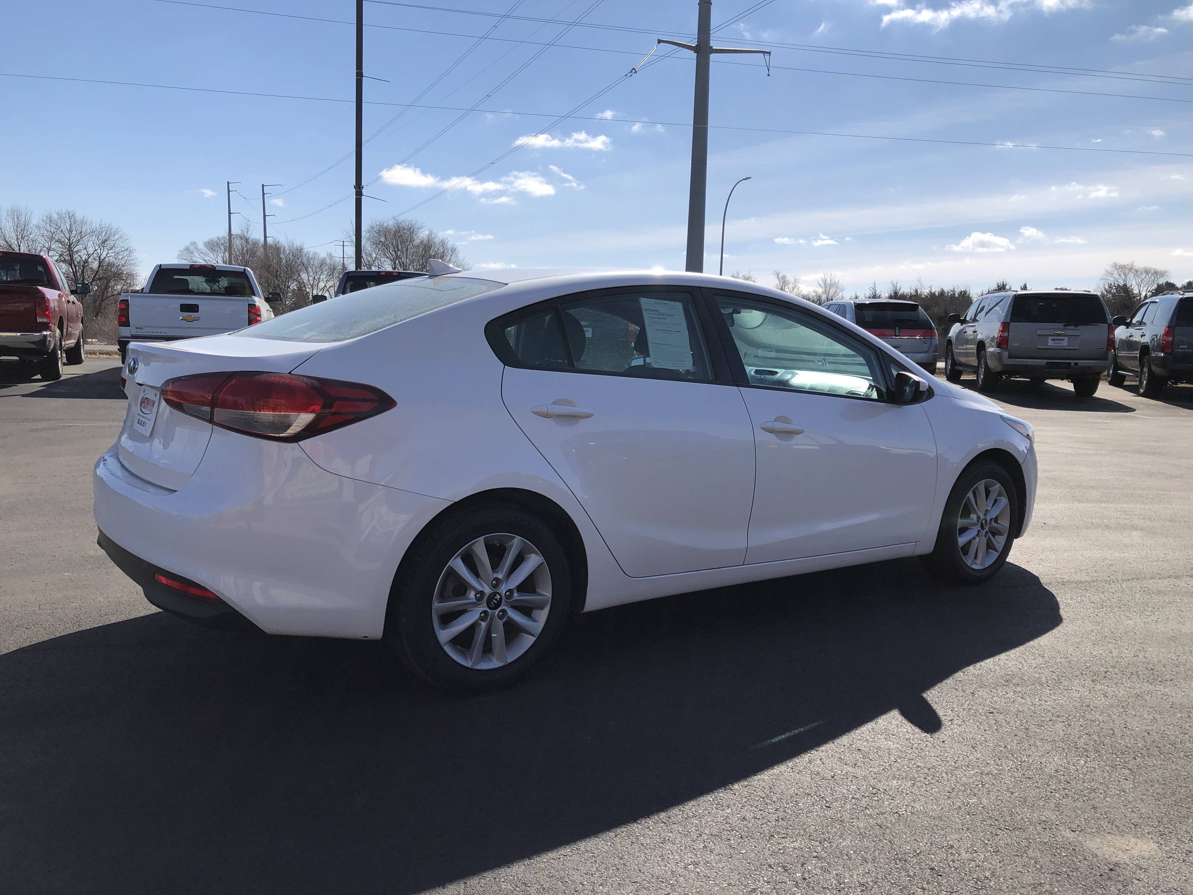 JP Motors Inc DBA Mathison Motors - Used vehicle - Sedan KIA FORTE 2017