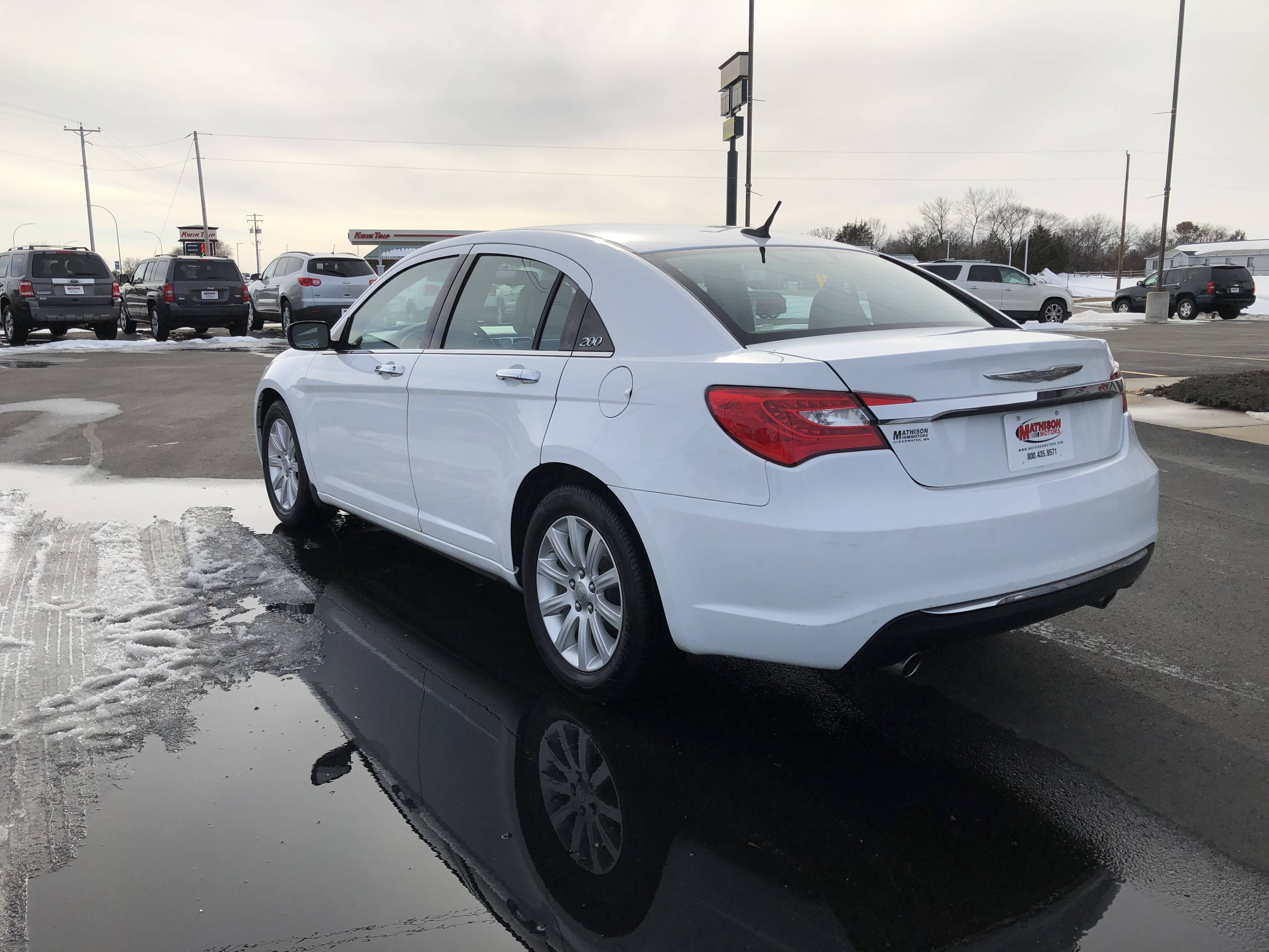 JP Motors Inc DBA Mathison Motors - Used vehicle - Sedan Chrysler 200 2013