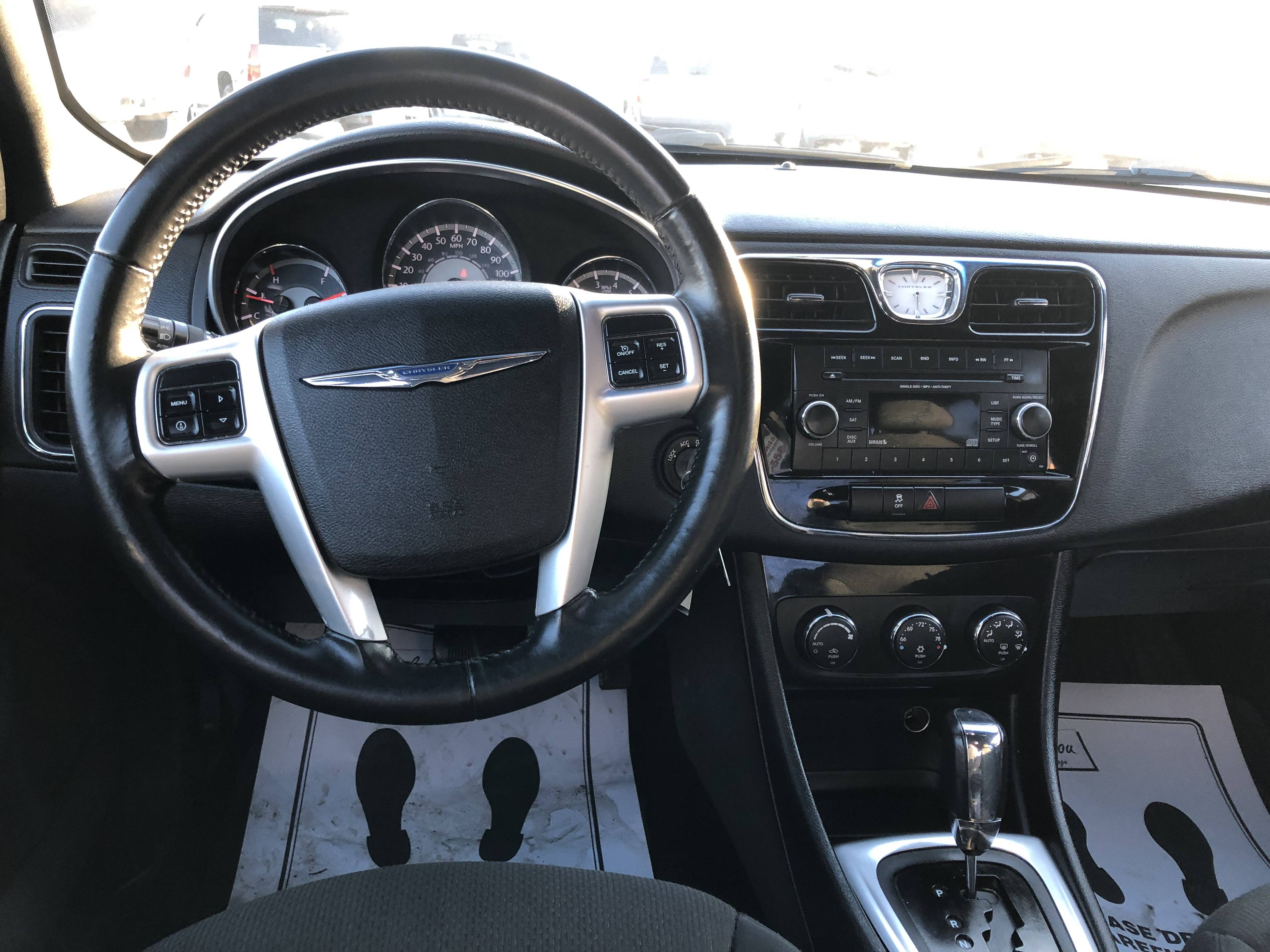 JP Motors Inc DBA Mathison Motors - Used vehicle - Sedan Chrysler 200 2011