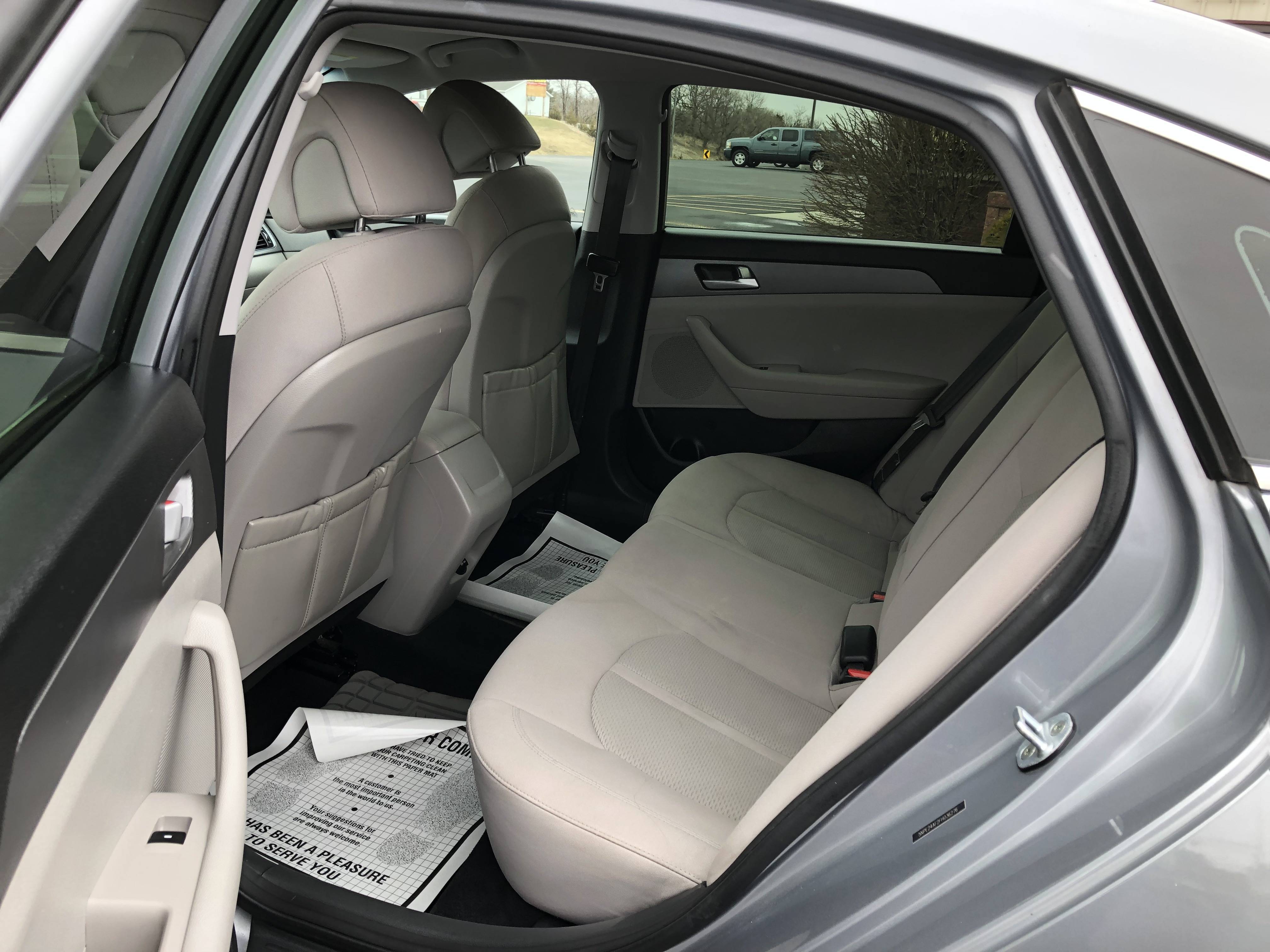 JP Motors Inc DBA Mathison Motors - Used vehicle - Sedan Hyundai Sonata 2015