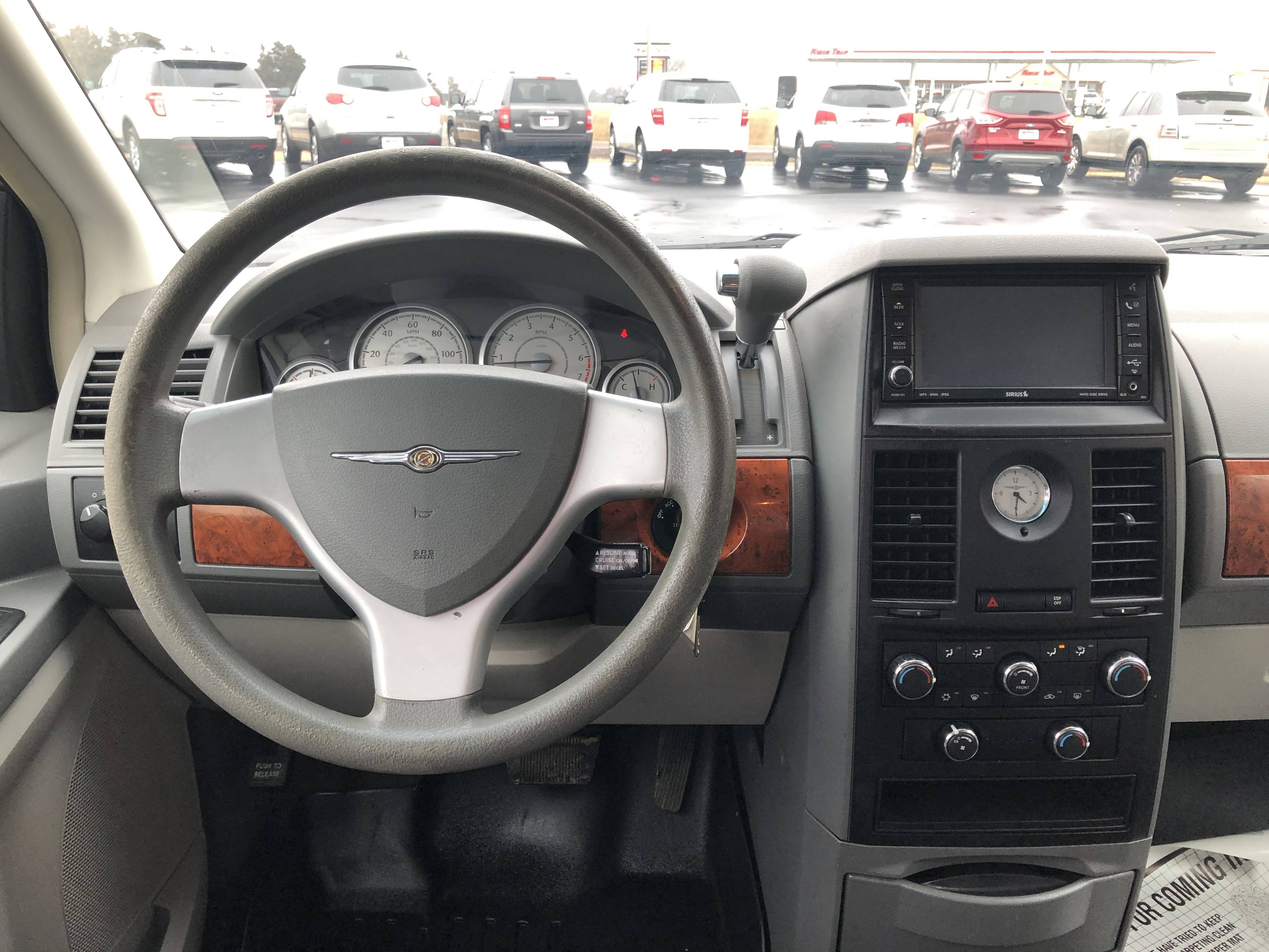 JP Motors Inc DBA Mathison Motors - Used vehicle - Passenger Van CHRYSLER TOWN AND COUNTRY 2008