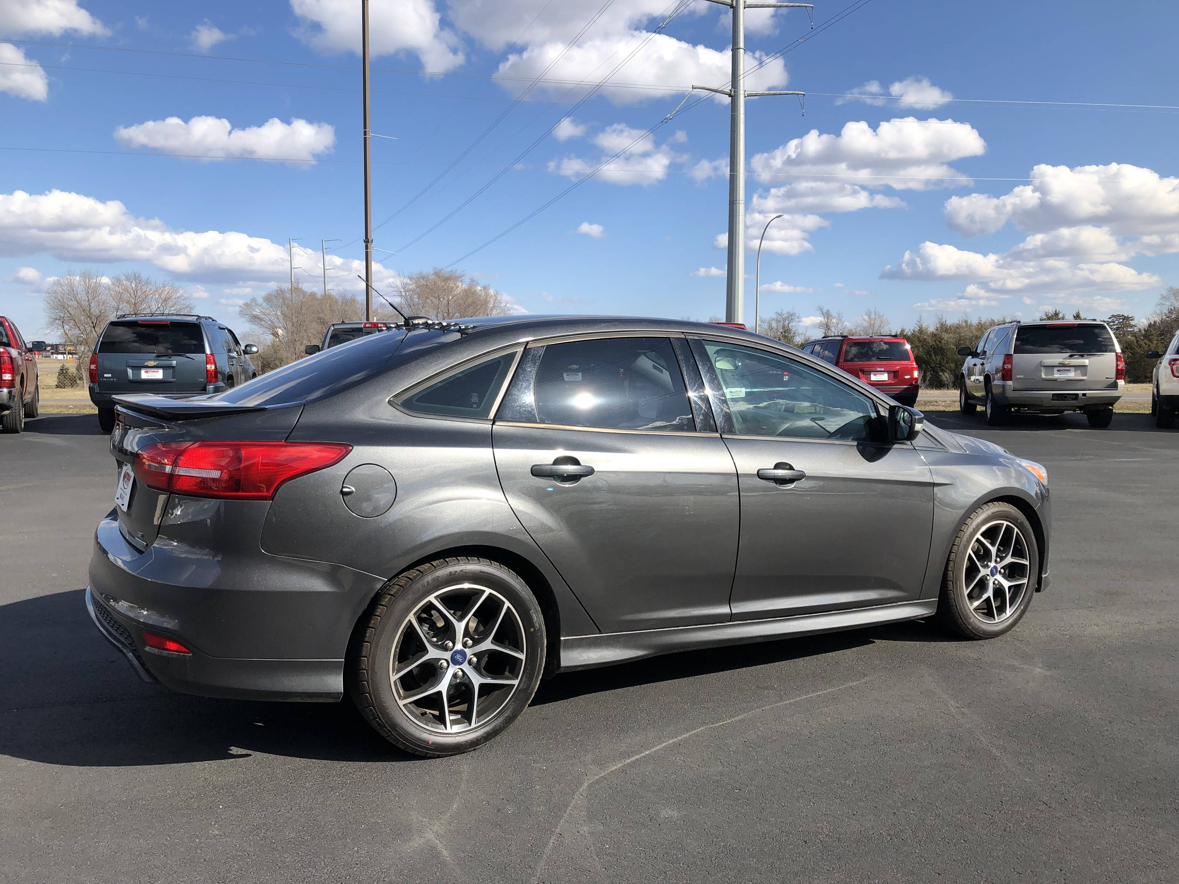 JP Motors Inc DBA Mathison Motors - Used vehicle - Sedan Ford Focus 2015