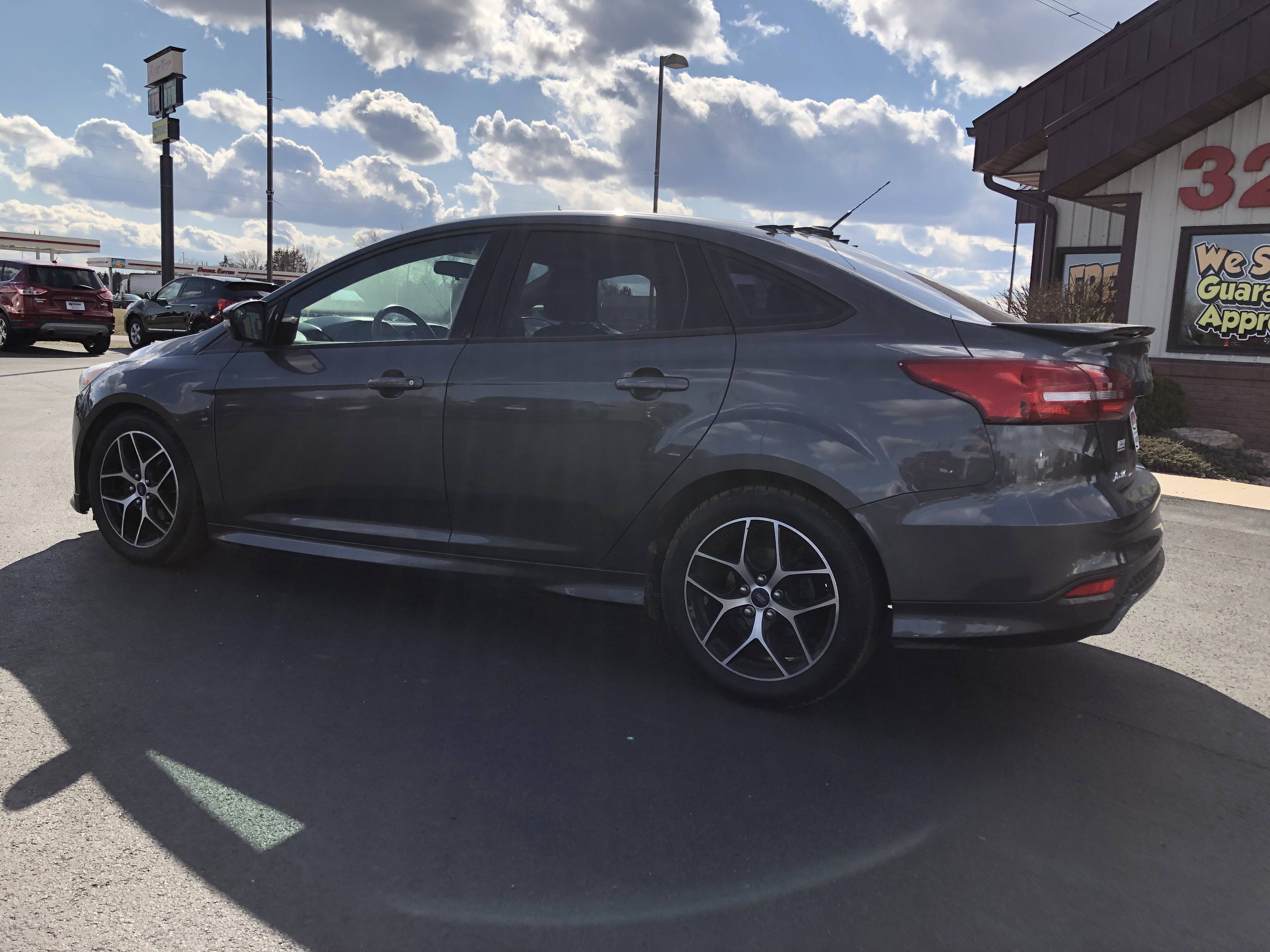 JP Motors Inc DBA Mathison Motors - Used vehicle - Sedan Ford Focus 2015