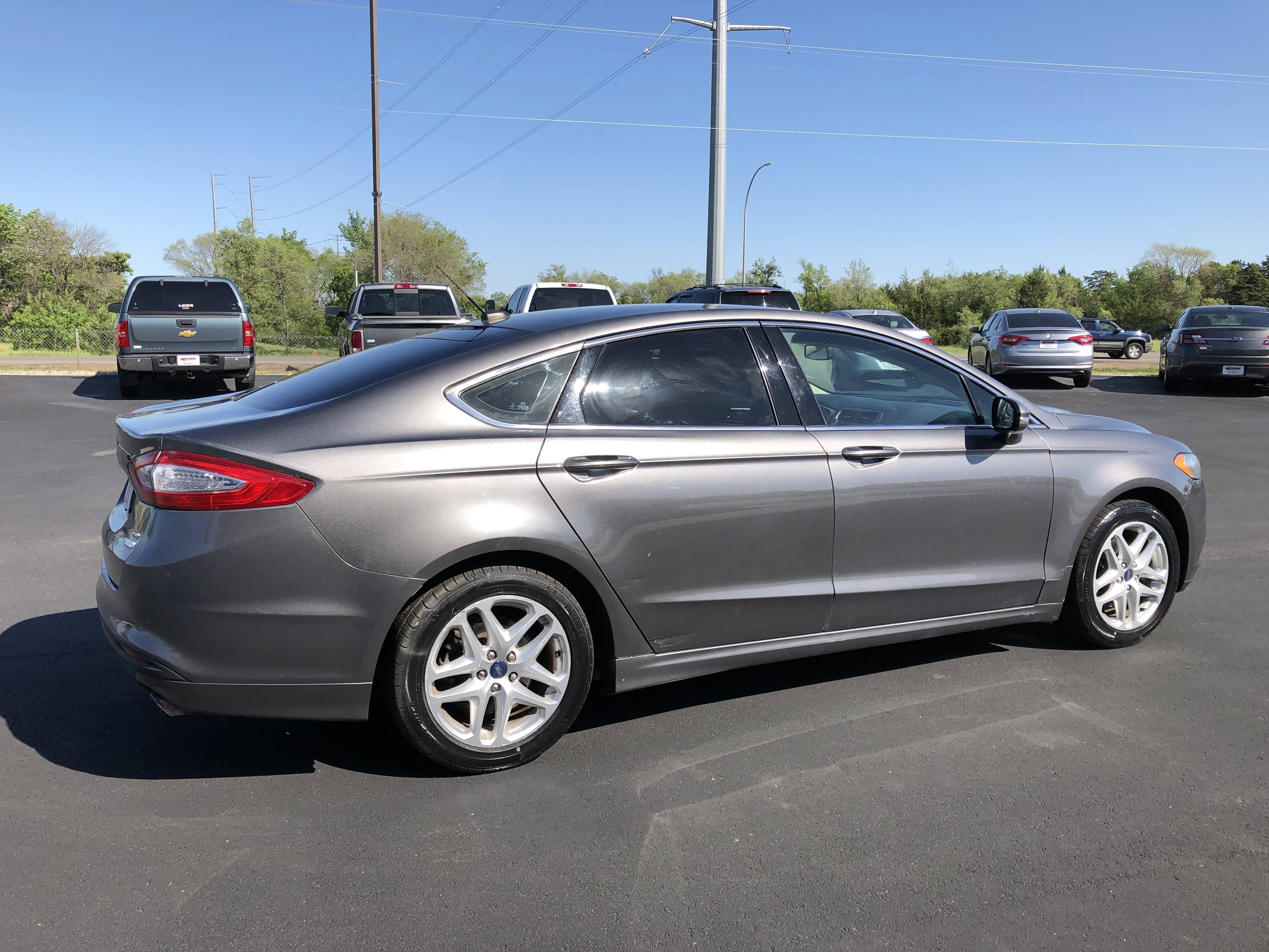 JP Motors Inc DBA Mathison Motors - Used vehicle - Sedan Ford Fusion 2014