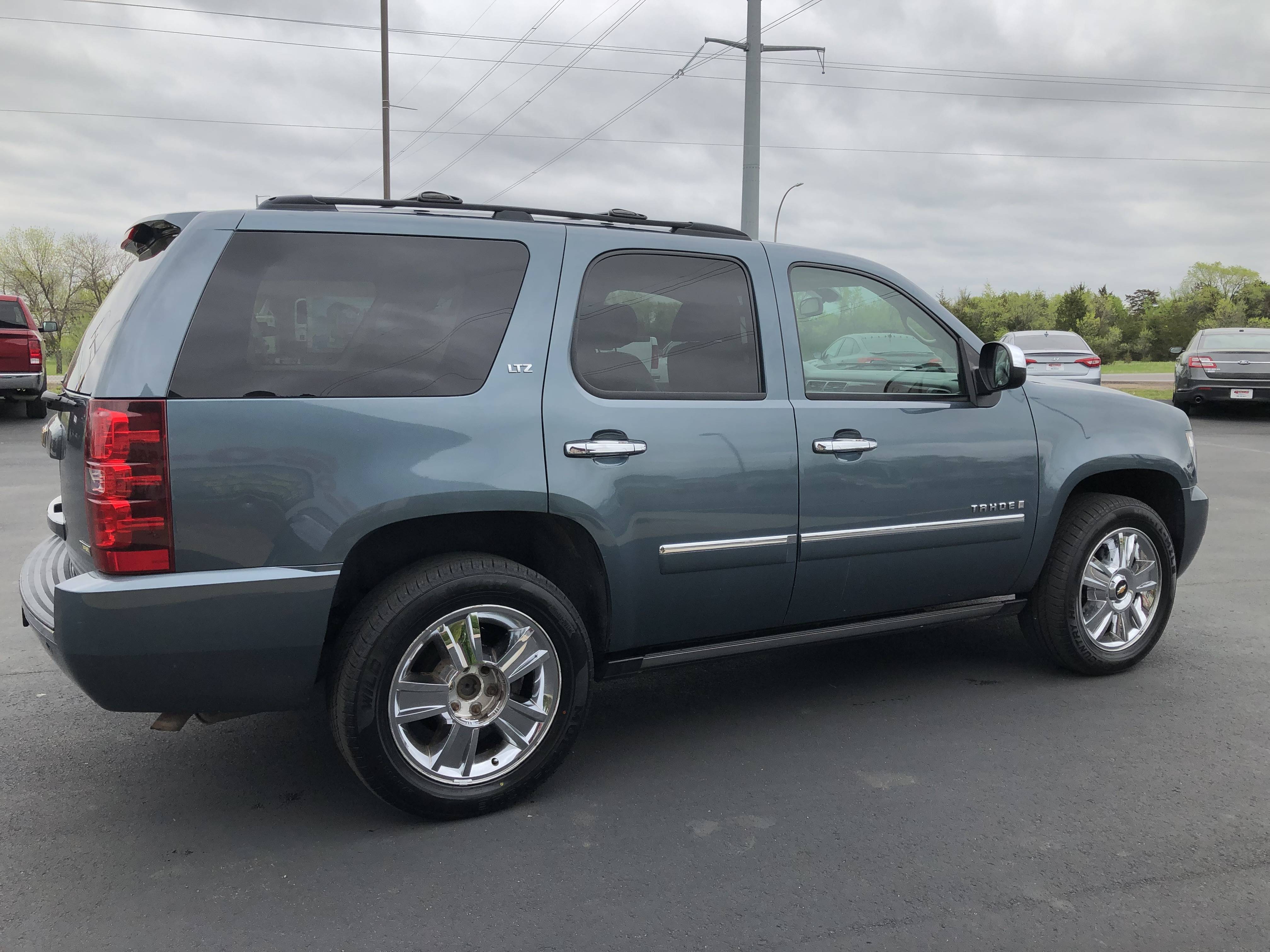 JP Motors Inc DBA Mathison Motors - Used vehicle - SUV Chevrolet Tahoe 2009