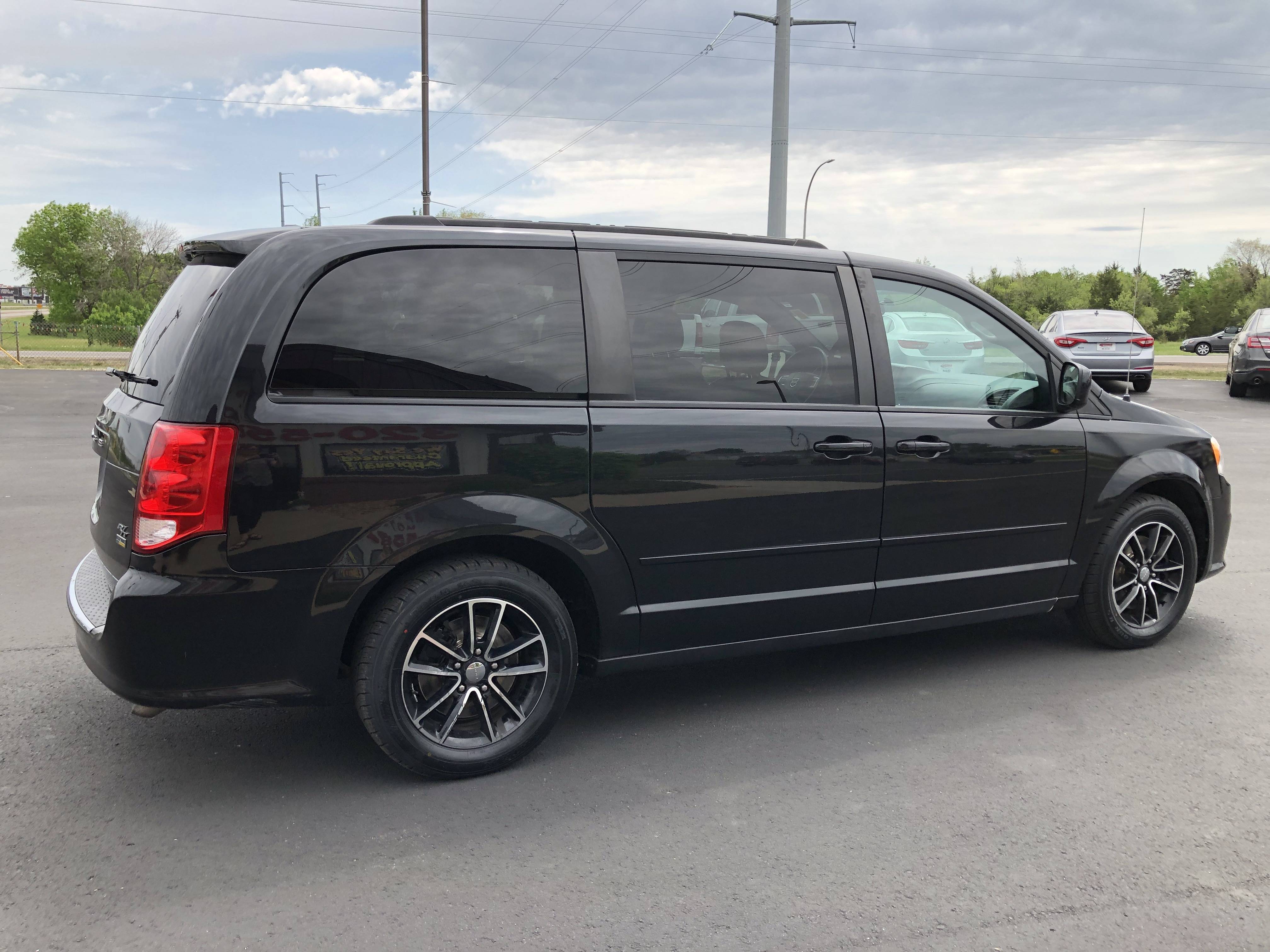 JP Motors Inc DBA Mathison Motors - Used vehicle - Passenger Van Dodge Grand Caravan 2016