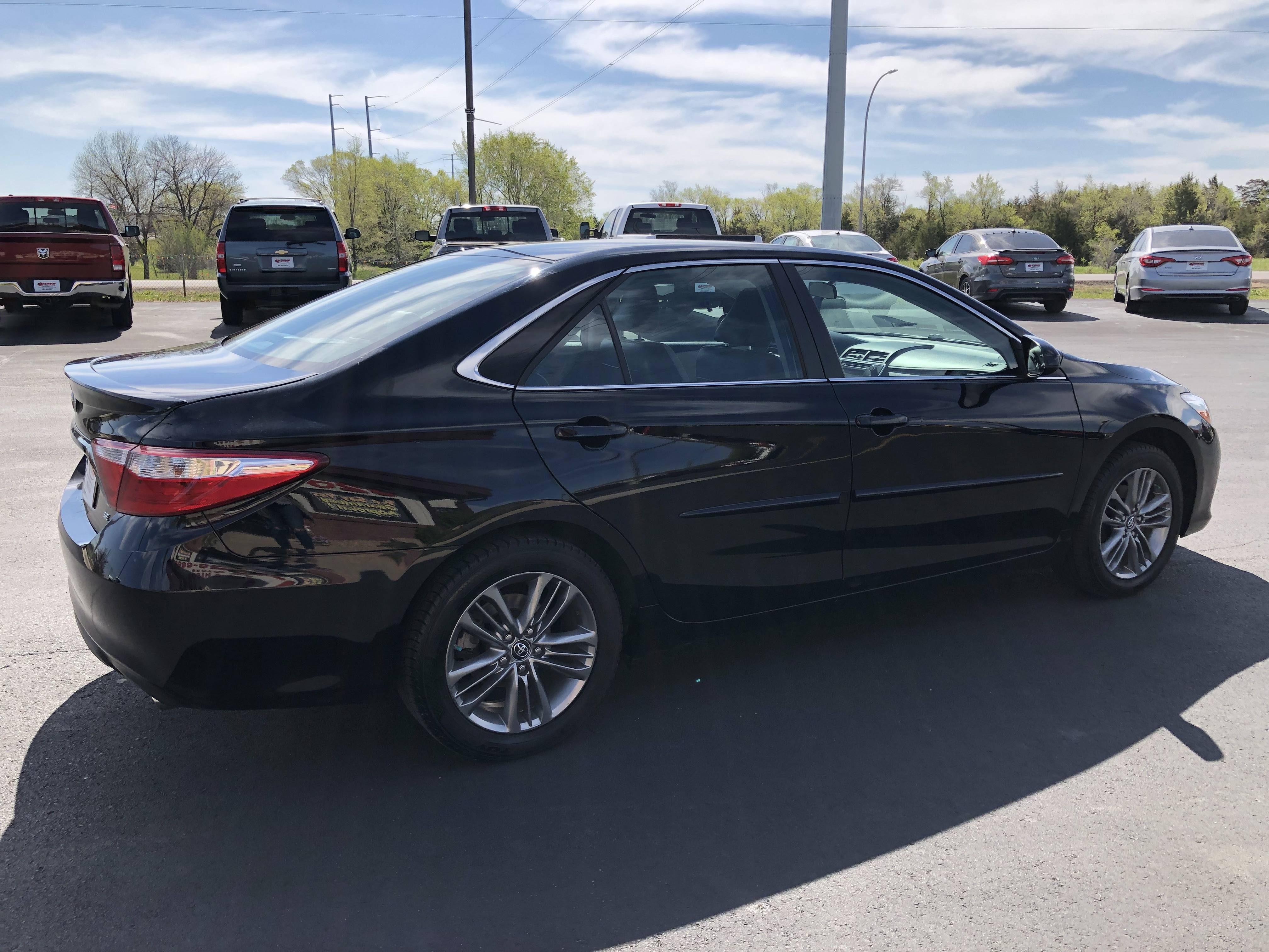 JP Motors Inc DBA Mathison Motors - Used vehicle - Sedan Toyota Camry 2017