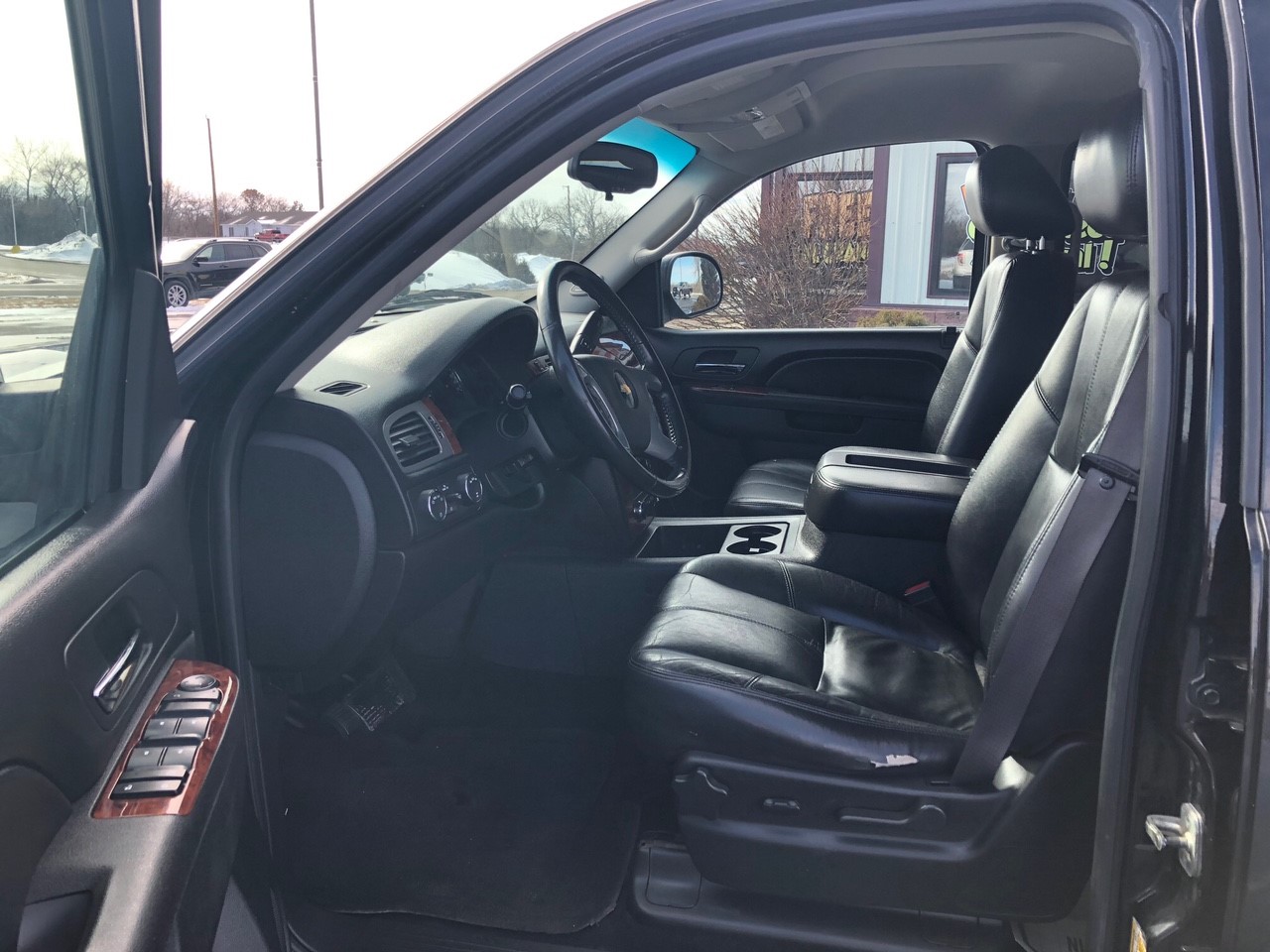 JP Motors Inc DBA Mathison Motors - Used vehicle - SUV CHEVROLET SUBURBAN 2011