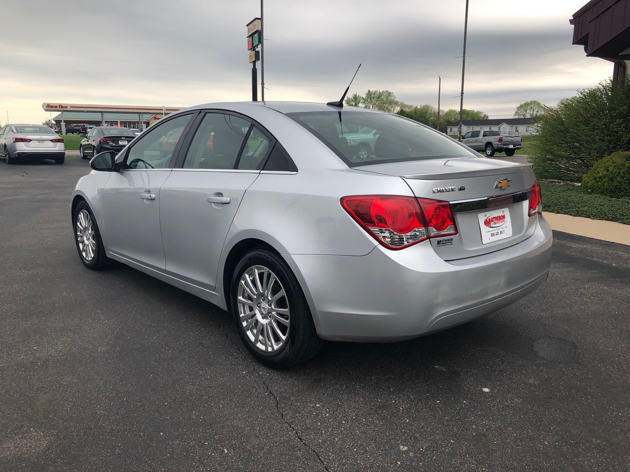 JP Motors Inc DBA Mathison Motors - Used vehicle - Sedan CHEVROLET CRUZE 2011