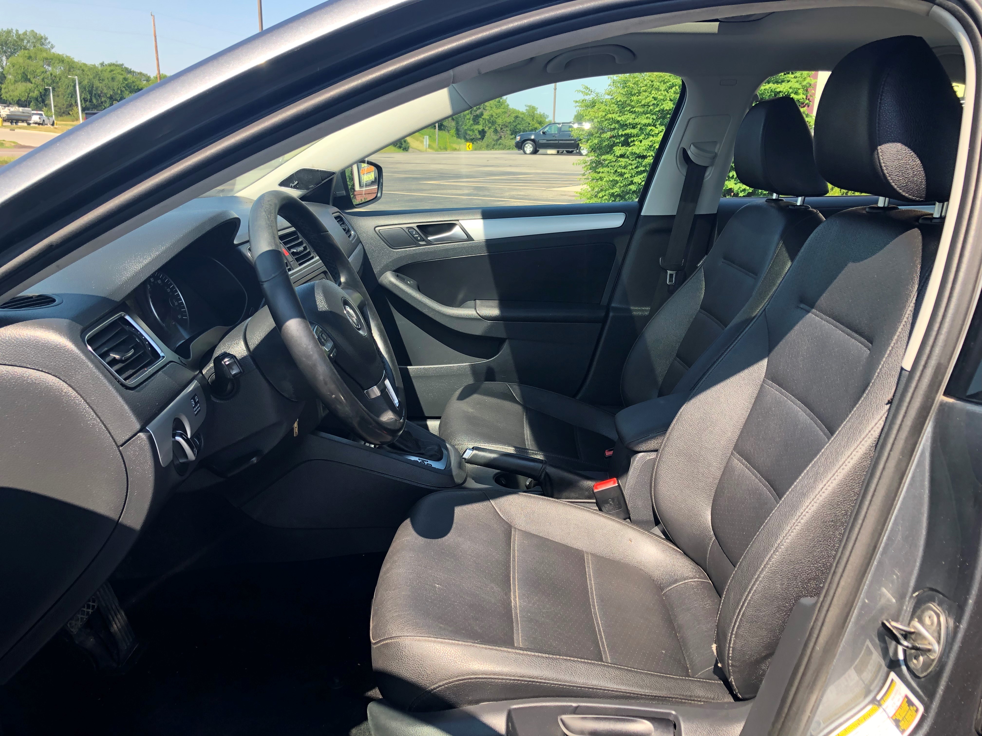 JP Motors Inc DBA Mathison Motors - Used vehicle - Sedan VOLKSWAGEN JETTA 2012