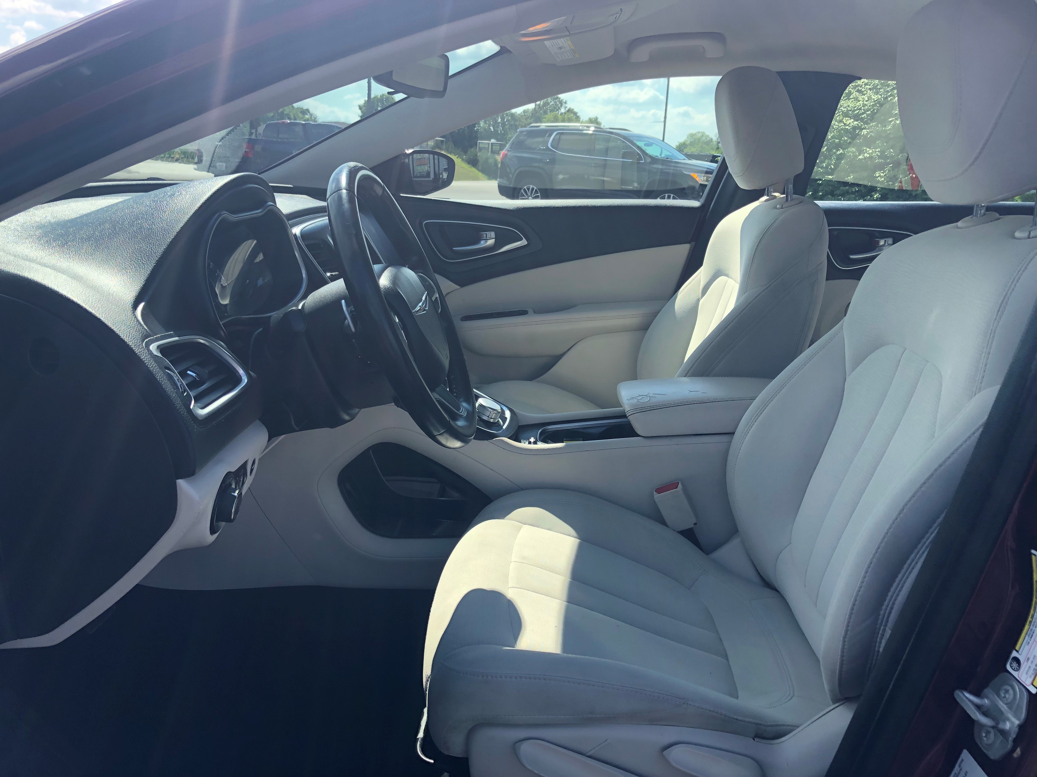 JP Motors Inc DBA Mathison Motors - Used vehicle - Sedan CHRYSLER 200 2016