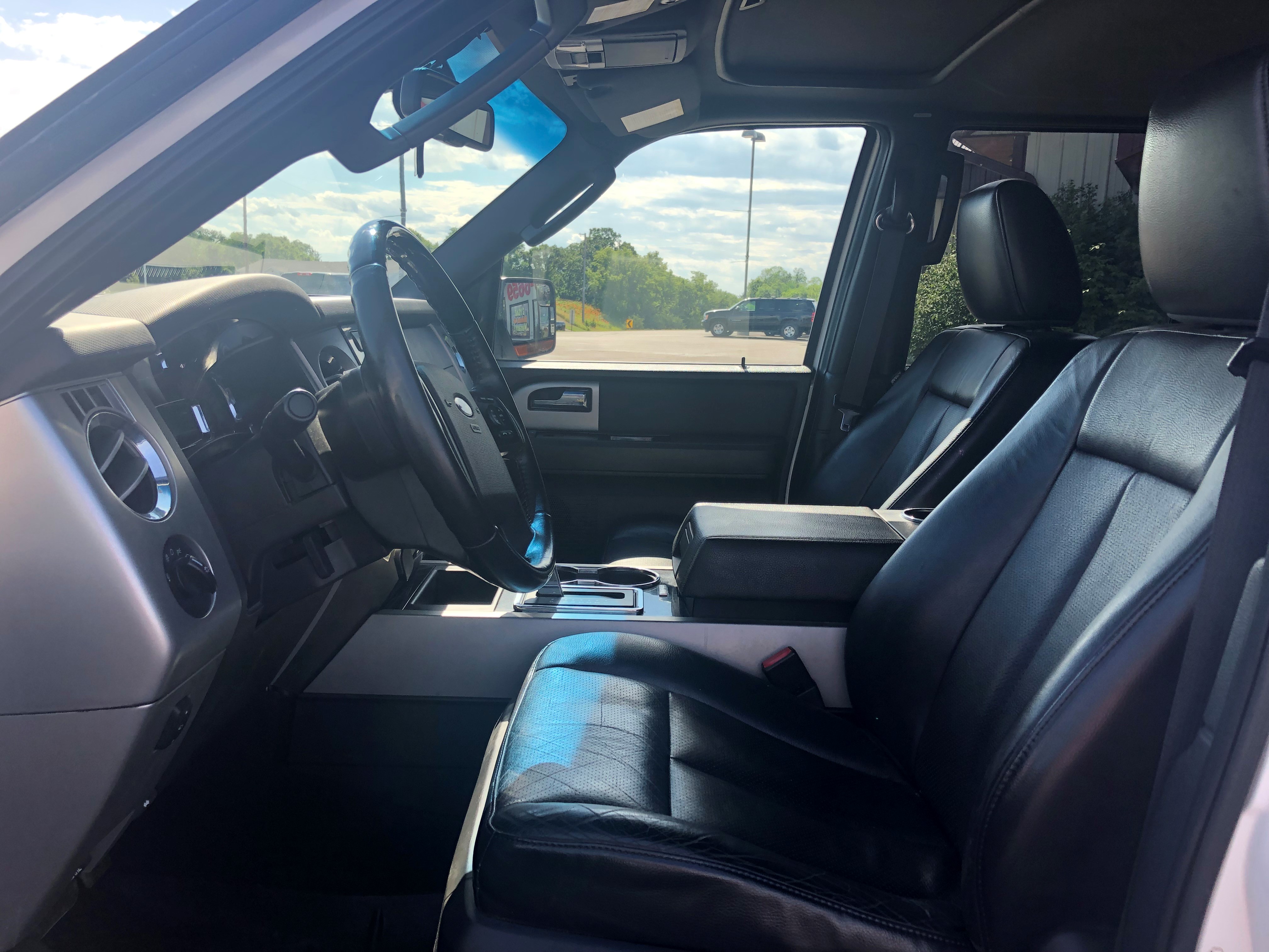 JP Motors Inc DBA Mathison Motors - Used vehicle - SUV FORD EXPEDITION EL 2012