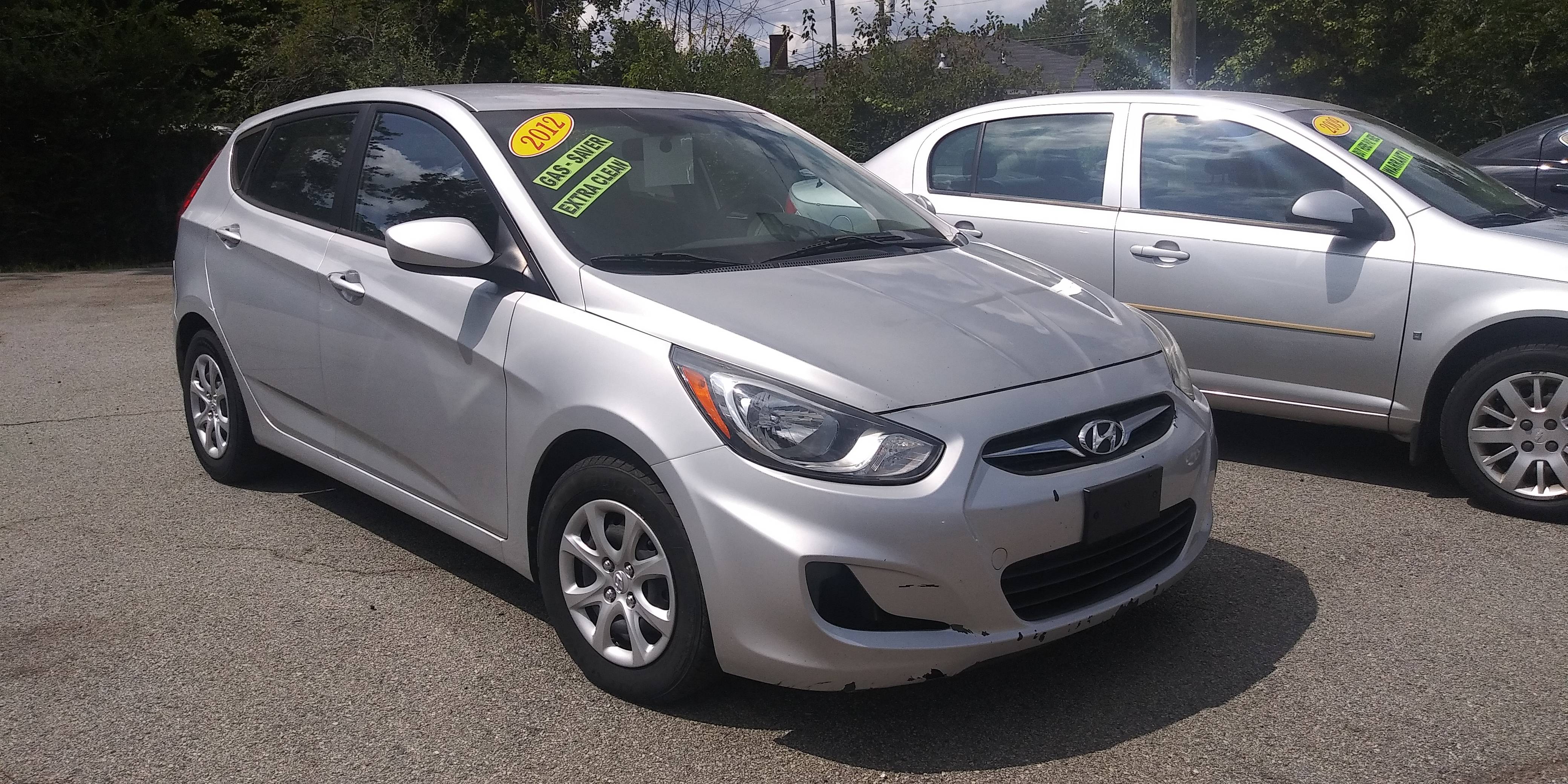 MASTERCARS AUTO GROUP INC. - Used vehicle - Sedan HYUNDAI ACCENT 2012