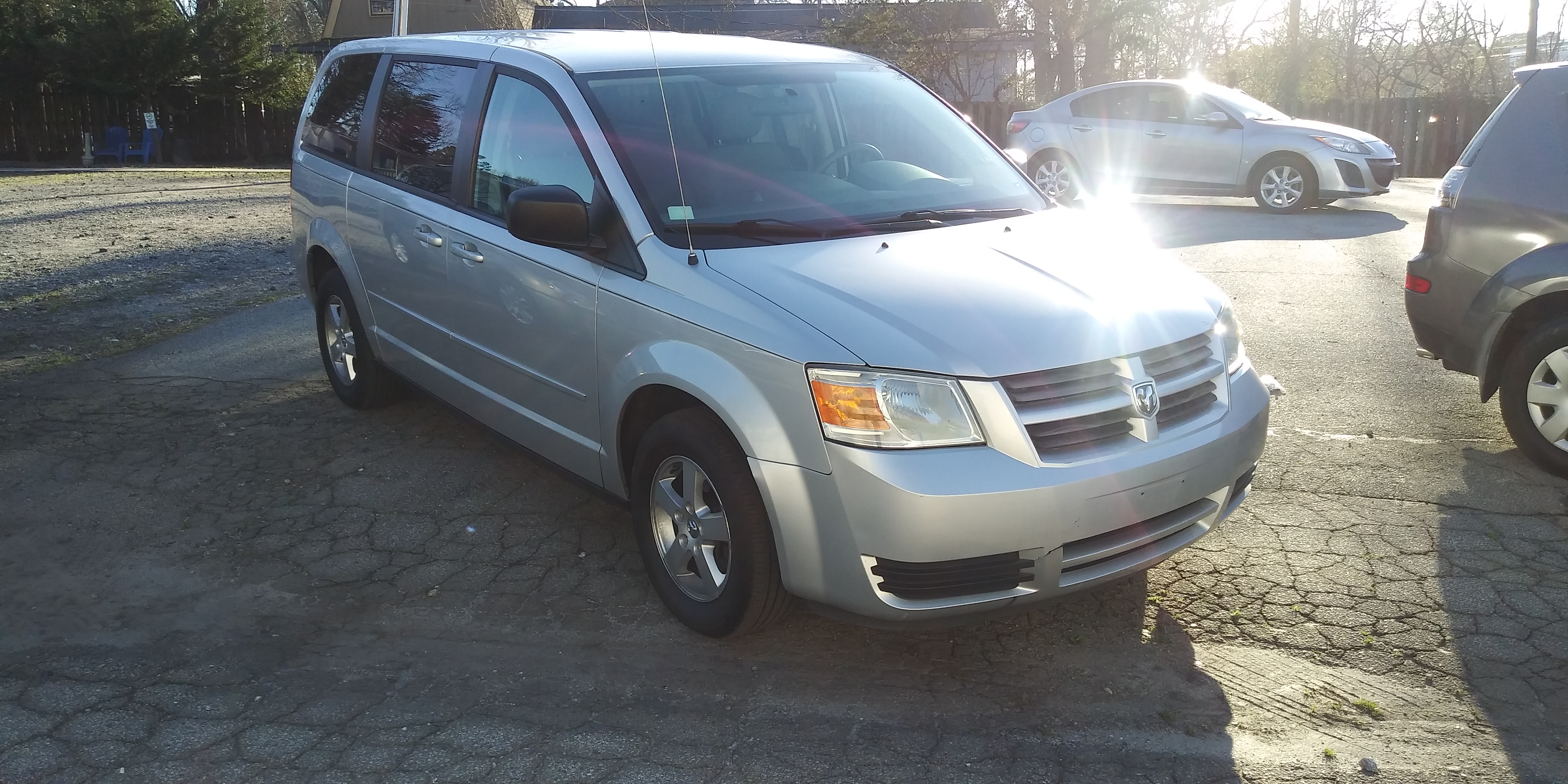 MASTERCARS AUTO GROUP INC. - Used vehicle - Passenger Van DODGE GRAND CARAVAN 2010