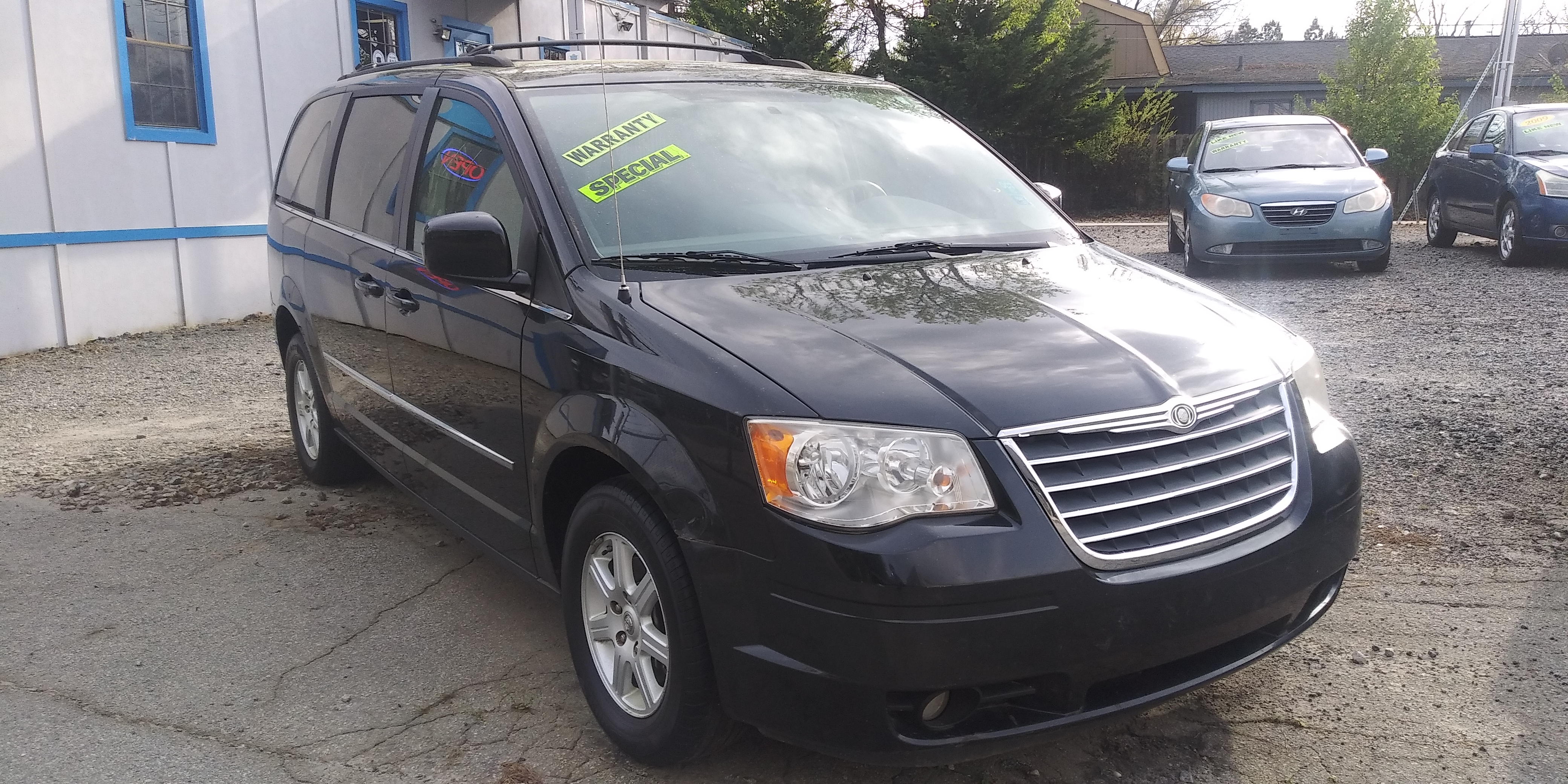 MASTERCARS AUTO GROUP INC. - Used vehicle - Passenger Van CHRYSLER TOWN AND COUNTRY 2010