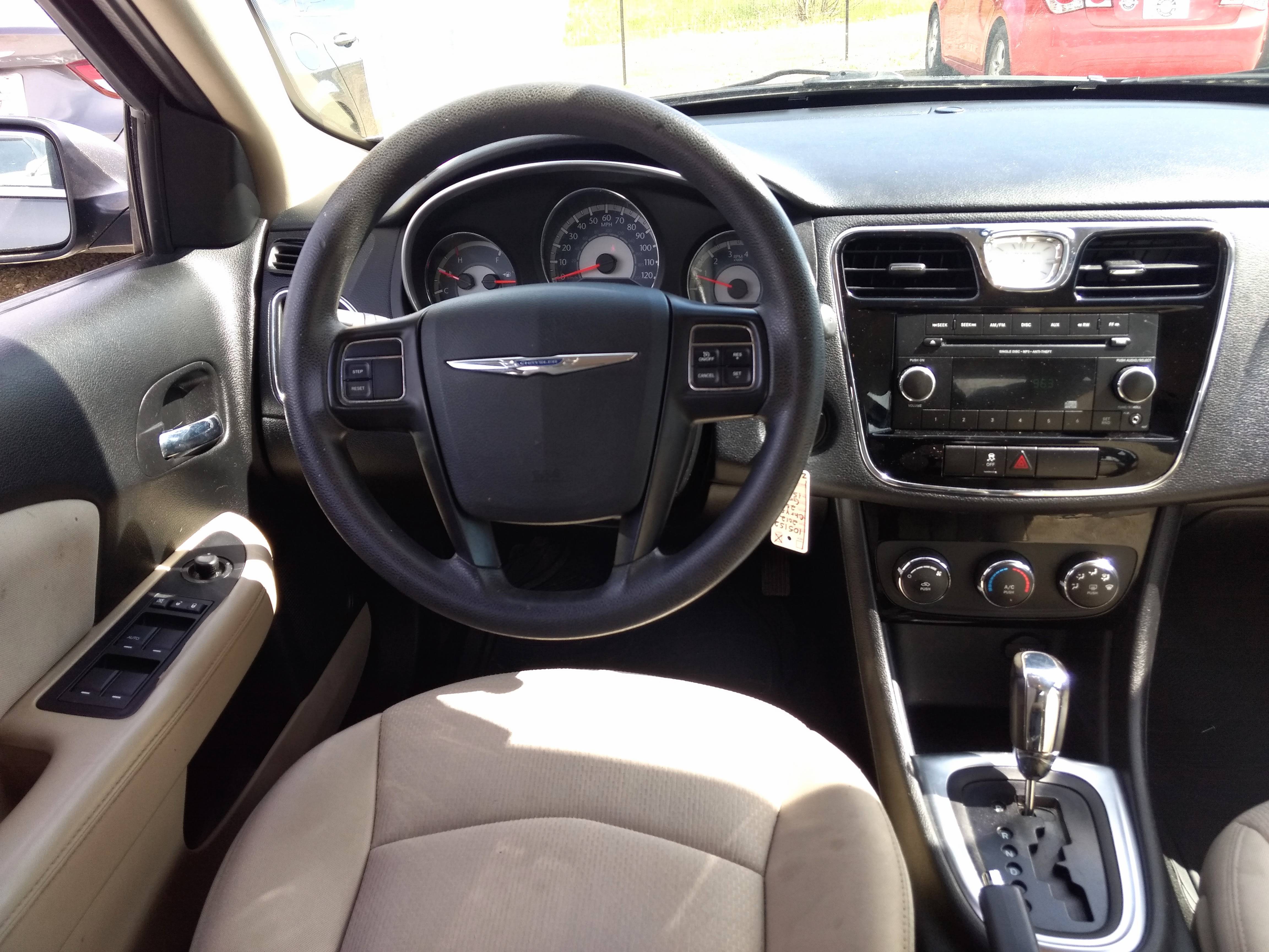 DUVALL OF FRANKLIN INC - Used vehicle - Sedan CHRYSLER 200 2012