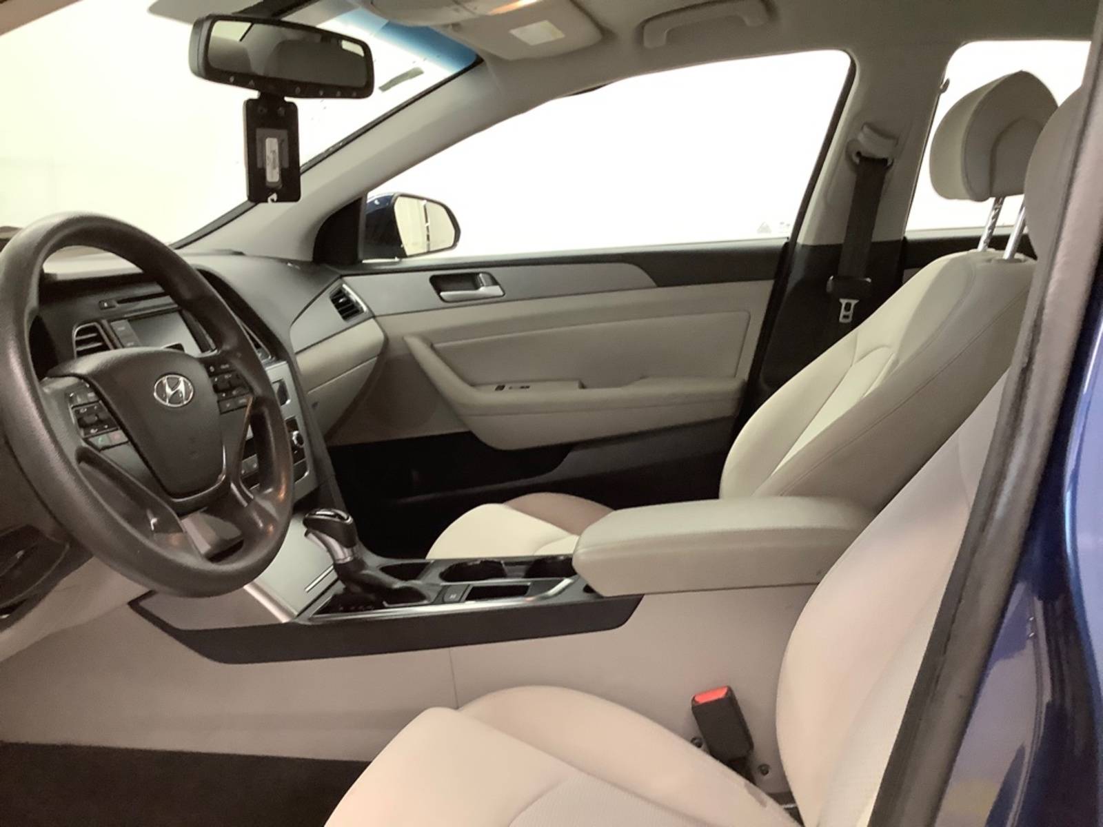 DUVALL OF FRANKLIN INC - Used vehicle - Sedan HYUNDAI SONATA 2015