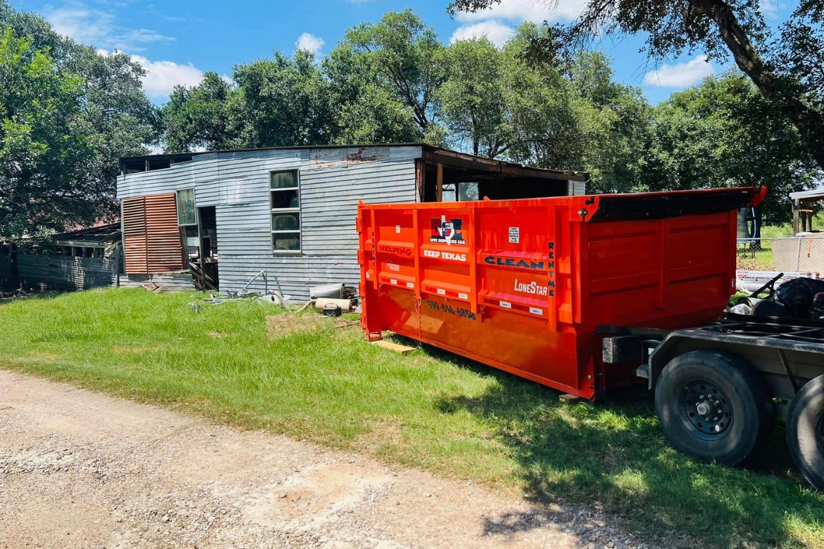 B&E Site Services - Dumpster Rental Service in West Columbia TX