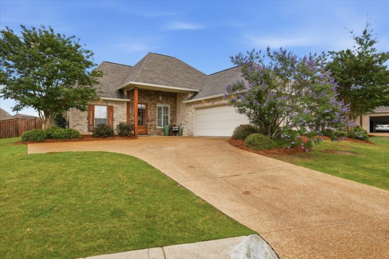 02-414 Emerald Trail _ Hometoursms