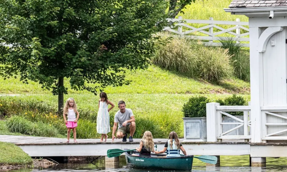 Family Canoeing on Old Walland Pond