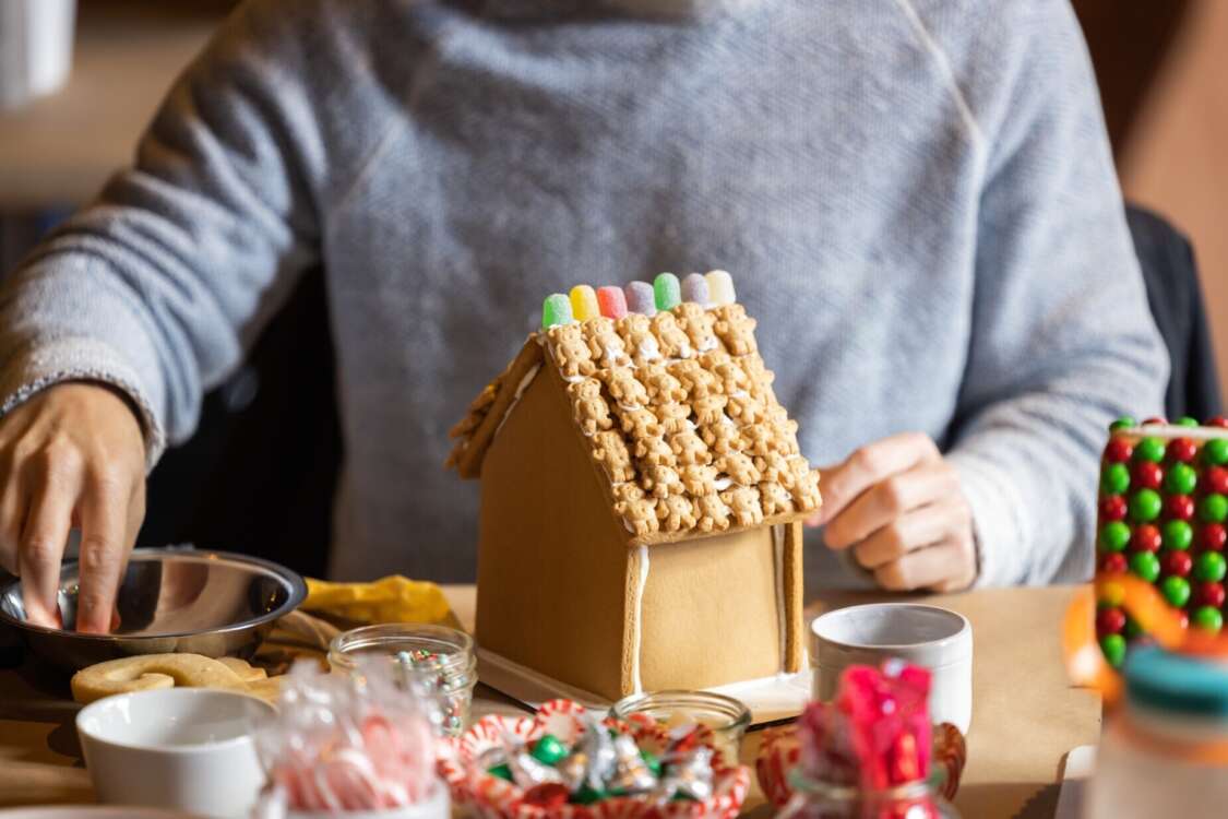 Gingerbread Decorating
