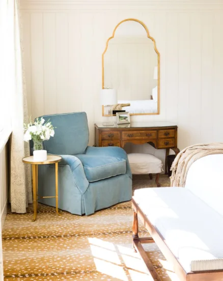 Estate Room Lounge Chair