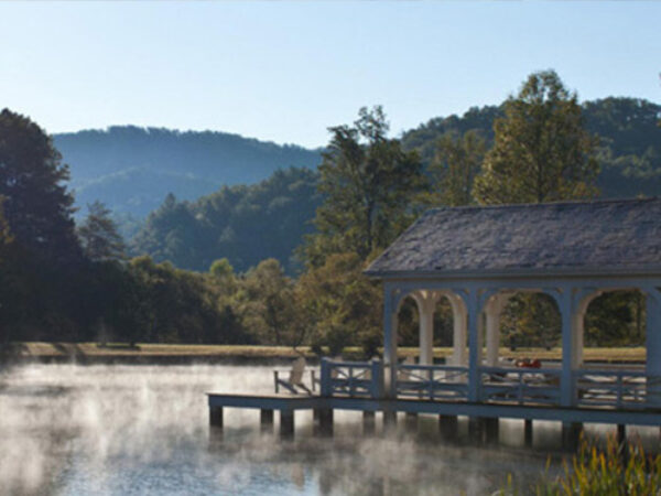 Blackberry Farm - Fog on the water by the
