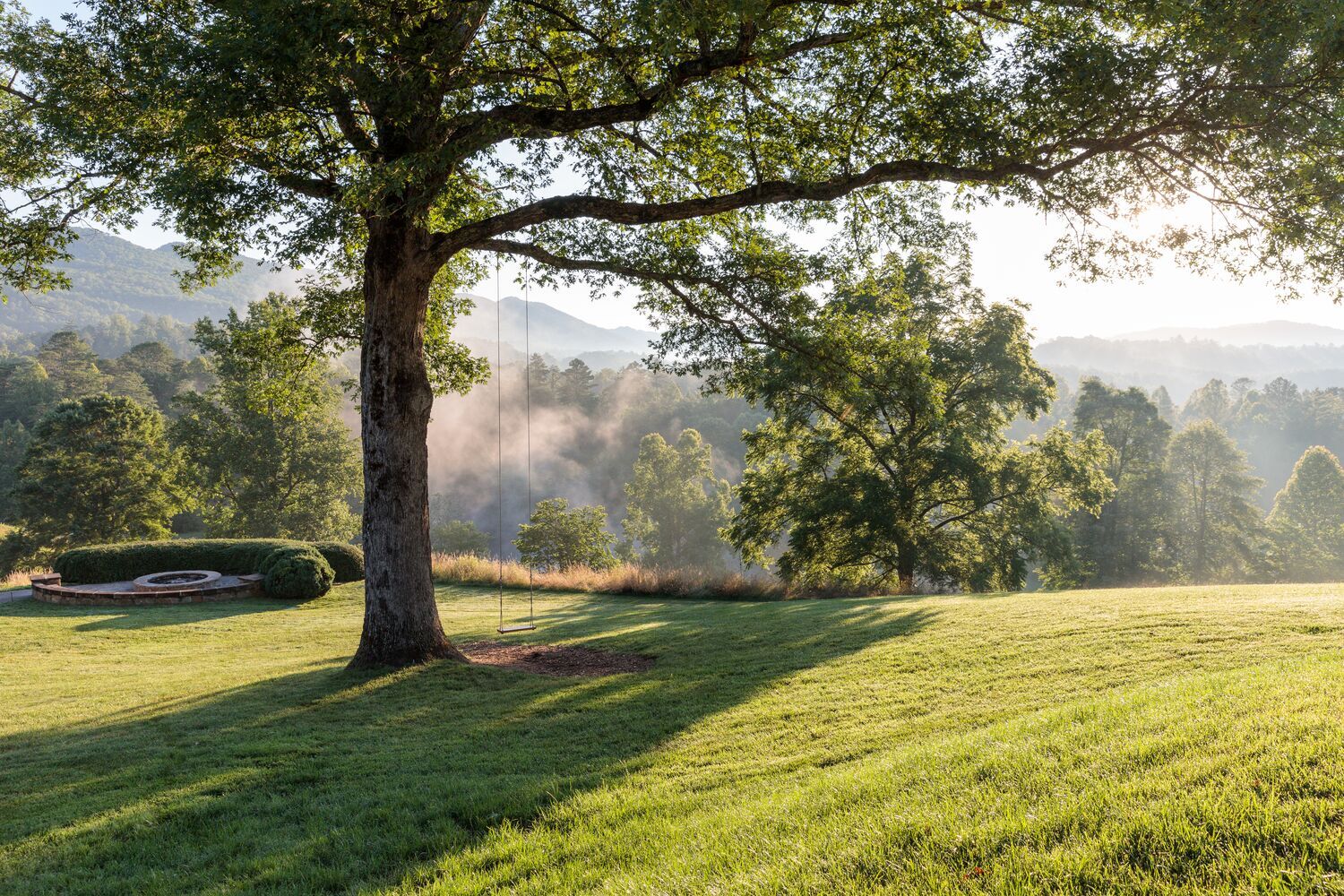 Main House Swing