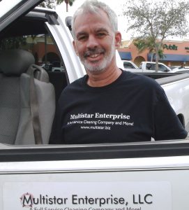 JOURNAL DE FLORIDE   -I- Peter Lefebvre, Multistar Enterprise Serpillière et aspirateur ne lui font pas peur