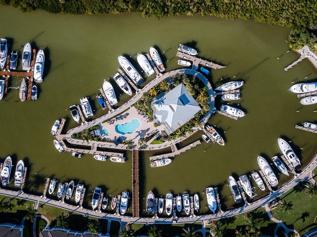 LA FLORIDE ET SES MULTIPLES MARINAS SUR 165 MILLES DE CANAUX NAVIGABLES