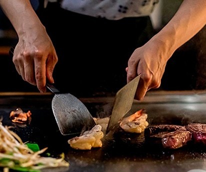 Shinju Japanese Buffet à Davie les Canadiens raffolent.