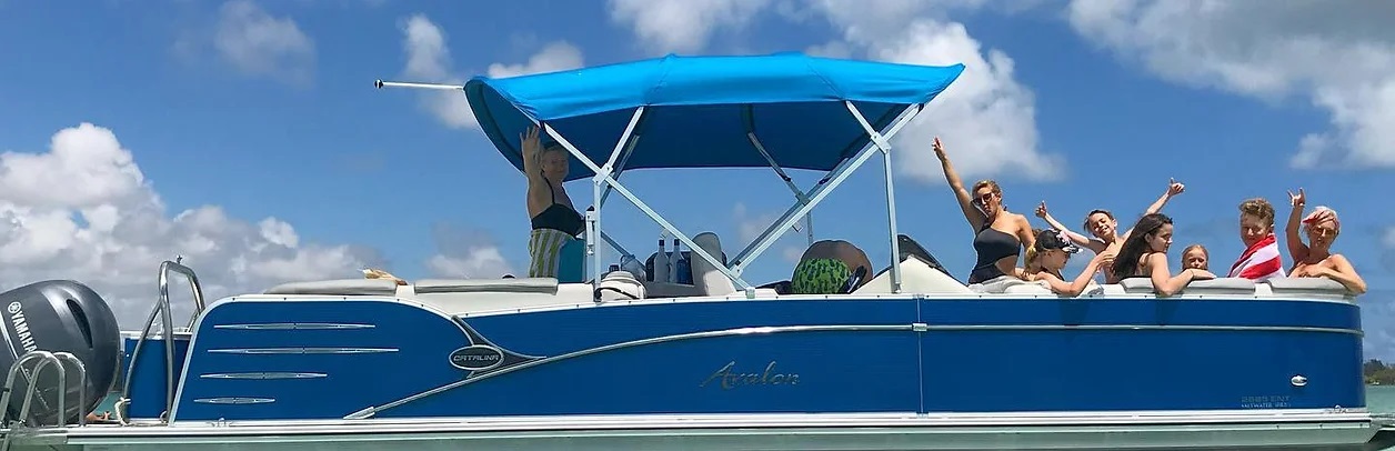 Snowbirds,  Boat 123 Rental vous emmène explorer la Floride de la plus belle façon possible en bateau! Let’s go !